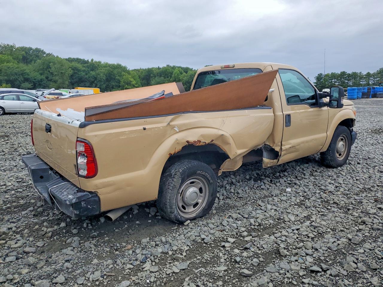 2011 Ford F250 Super Duty Beige vin: 1FTBF2A66BEB95601