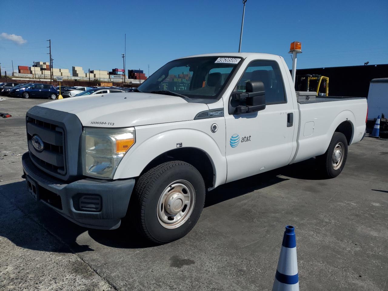 2013 Ford F250 Super Duty White vin: 1FTBF2A66DEB81958 Damage: Left Front Fender, Chipped, 3