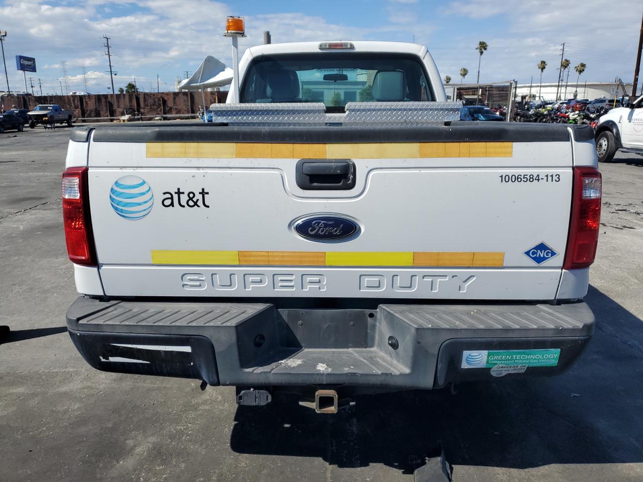 2013 Ford F250 Super Duty White vin: 1FTBF2A66DEB81958 Damage: Tailgate, Heavy Scratch, 3 To 4 Inches
