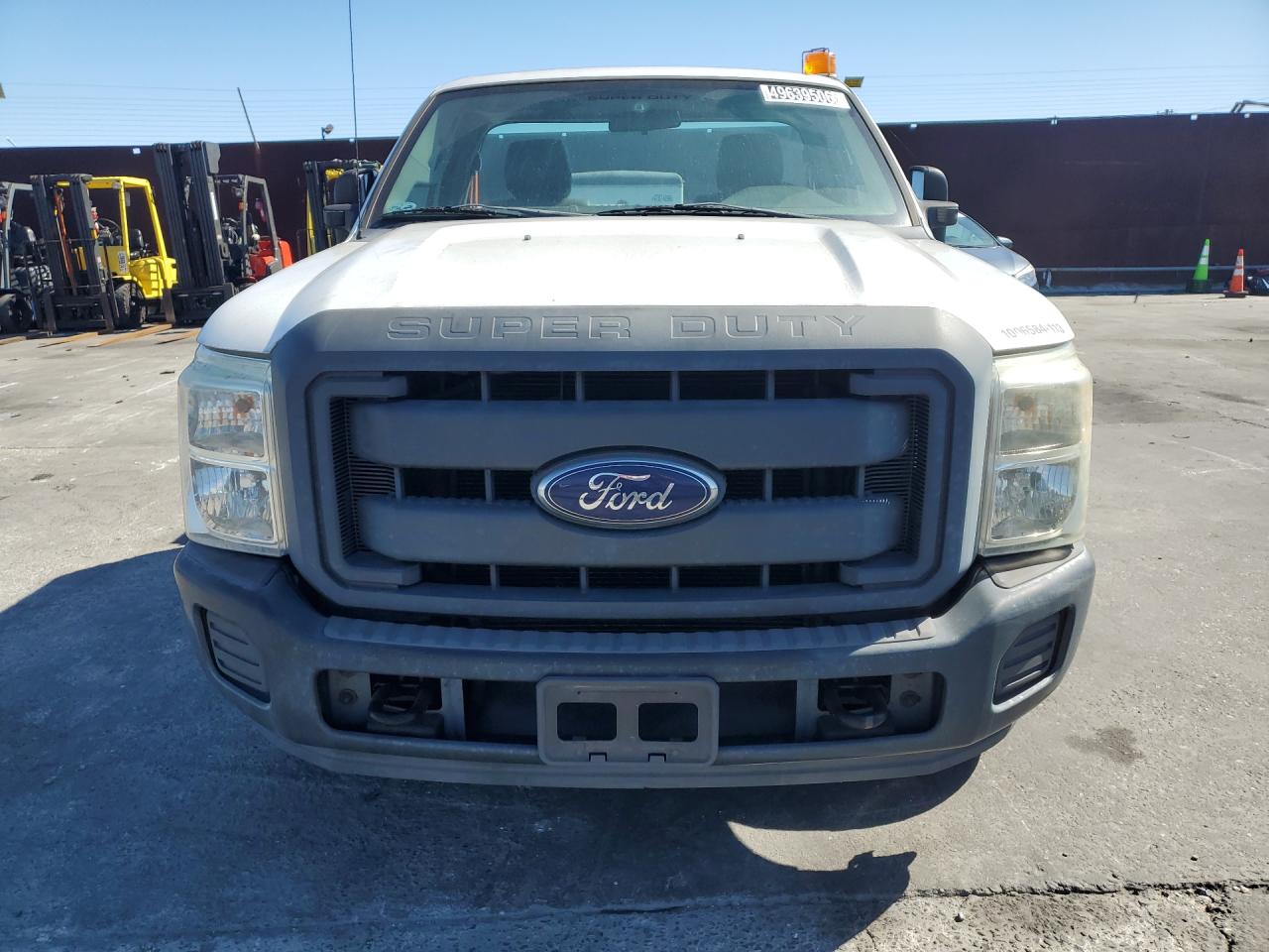 2013 Ford F250 Super Duty White vin: 1FTBF2A66DEB81958 Damage: Hood, Chipped, 3