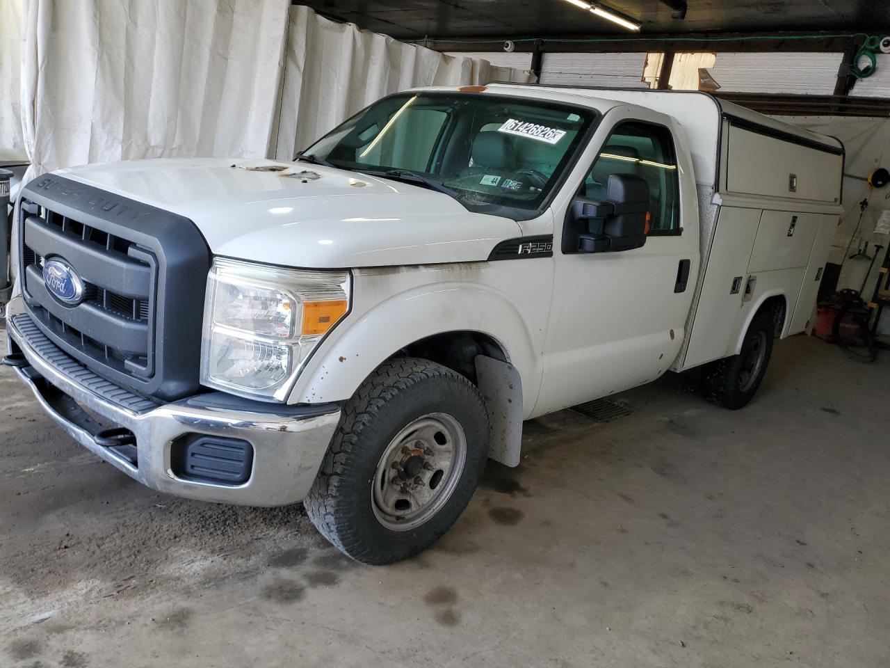 2015 Ford F250 Super Duty Белый vin: 1FTBF2A66FEA80082 Damage: Left Front Fender, Chipped, 10 Or More