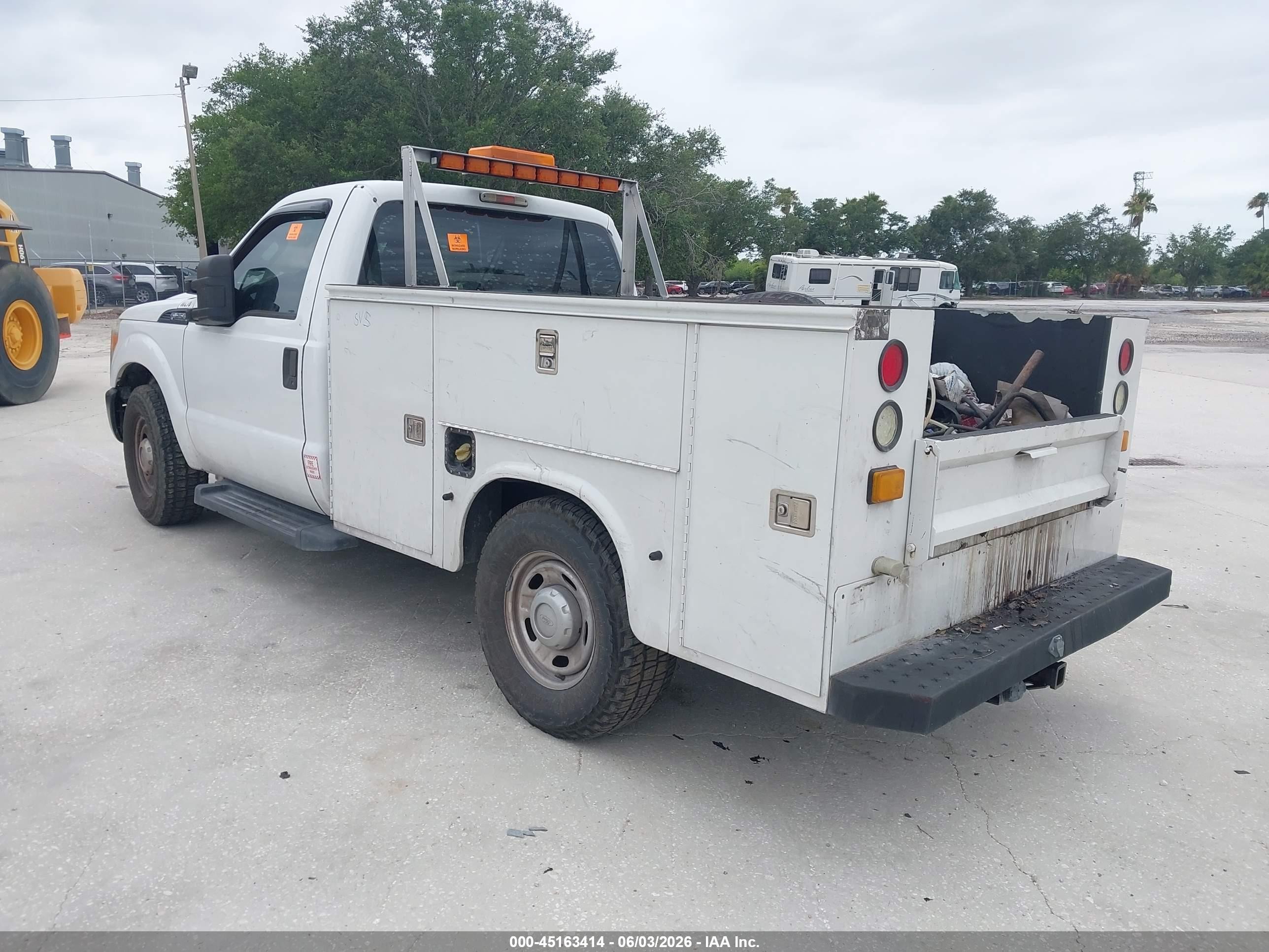 2014 Ford F-250 Xl White vin: 1FTBF2A67EEA60812