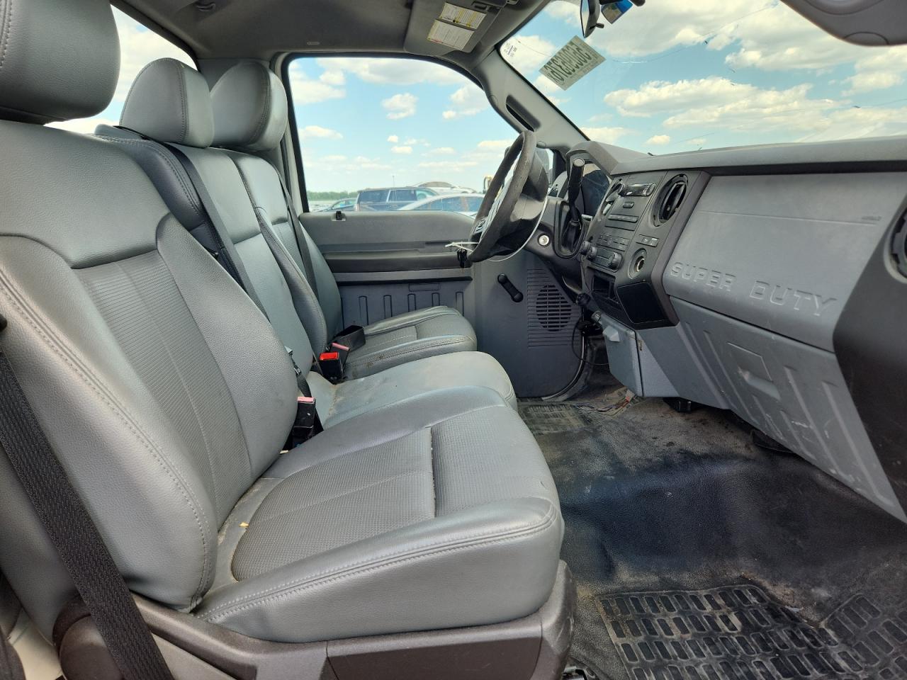 2016 Ford F250 Super Duty White vin: 1FTBF2A67GEC06001
