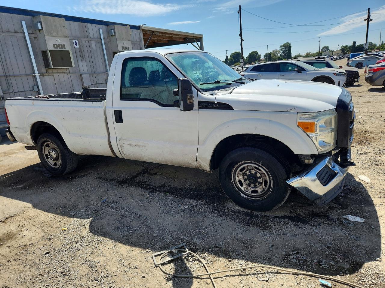 2015 Ford F250 Super Duty White vin: 1FTBF2A69FEA96776