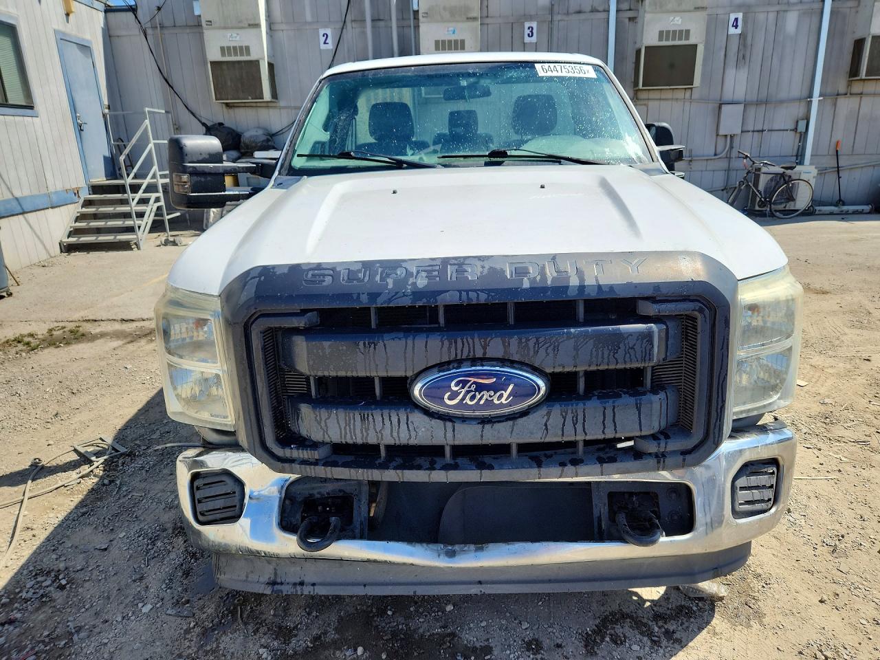 2015 Ford F250 Super Duty White vin: 1FTBF2A69FEA96776
