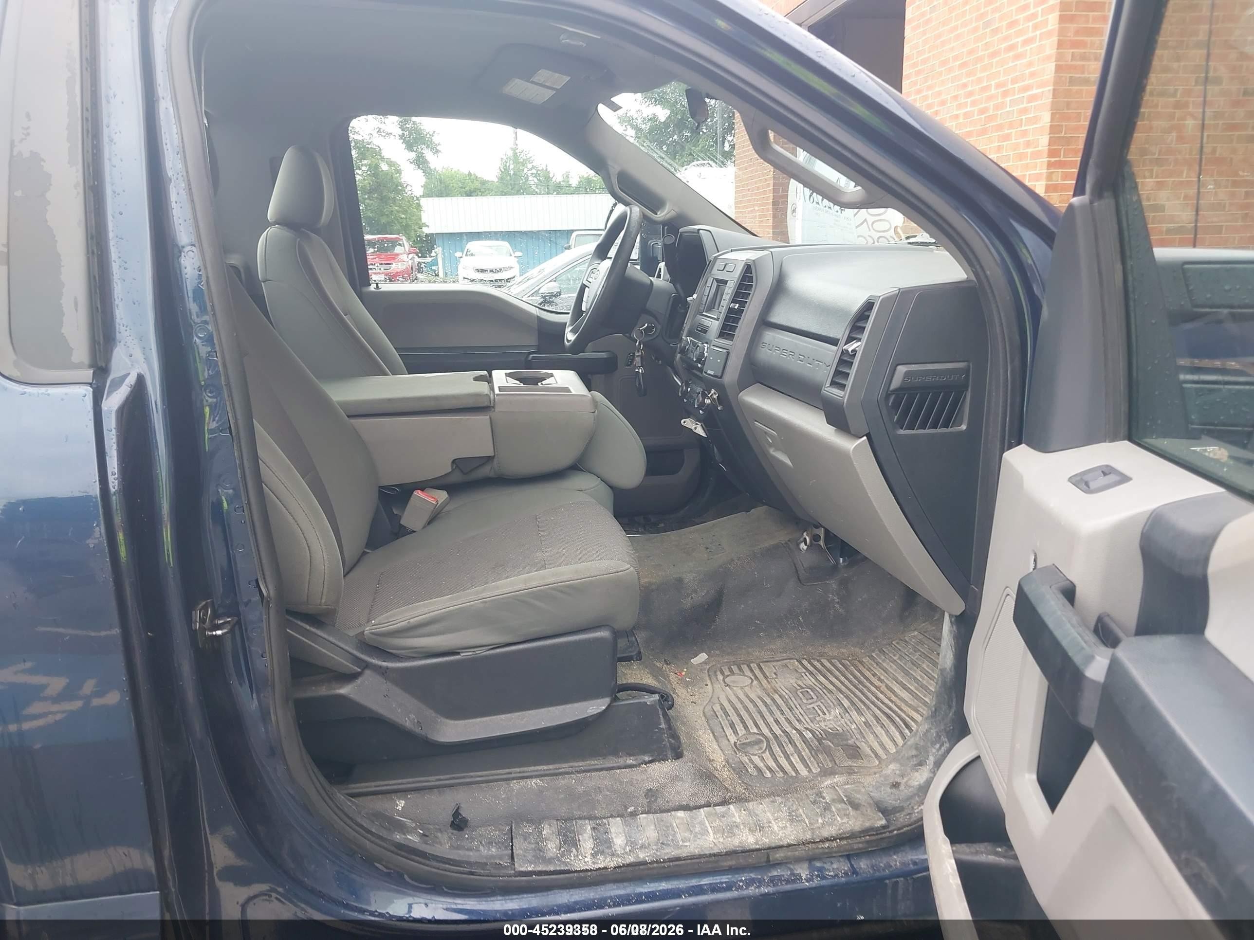 2018 Ford F-250 Xl Blue vin: 1FTBF2A69JEC83766