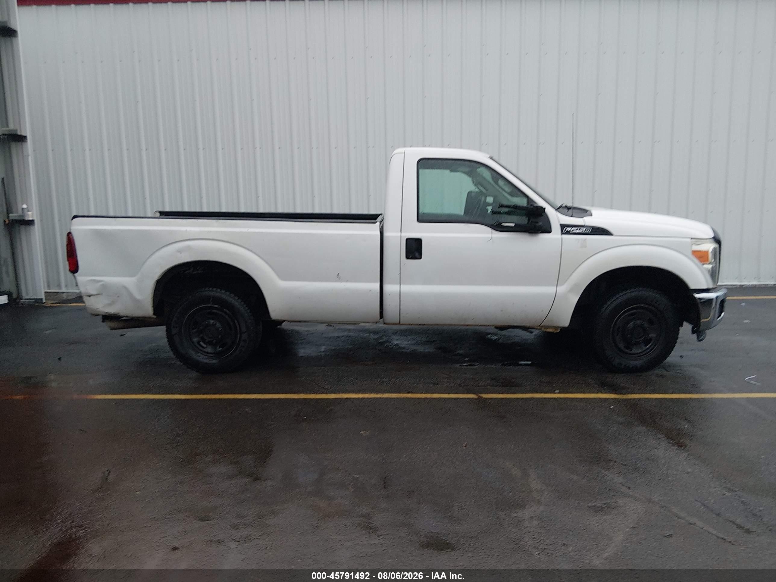 2013 Ford F-250 Xl White vin: 1FTBF2A6XDEB27613