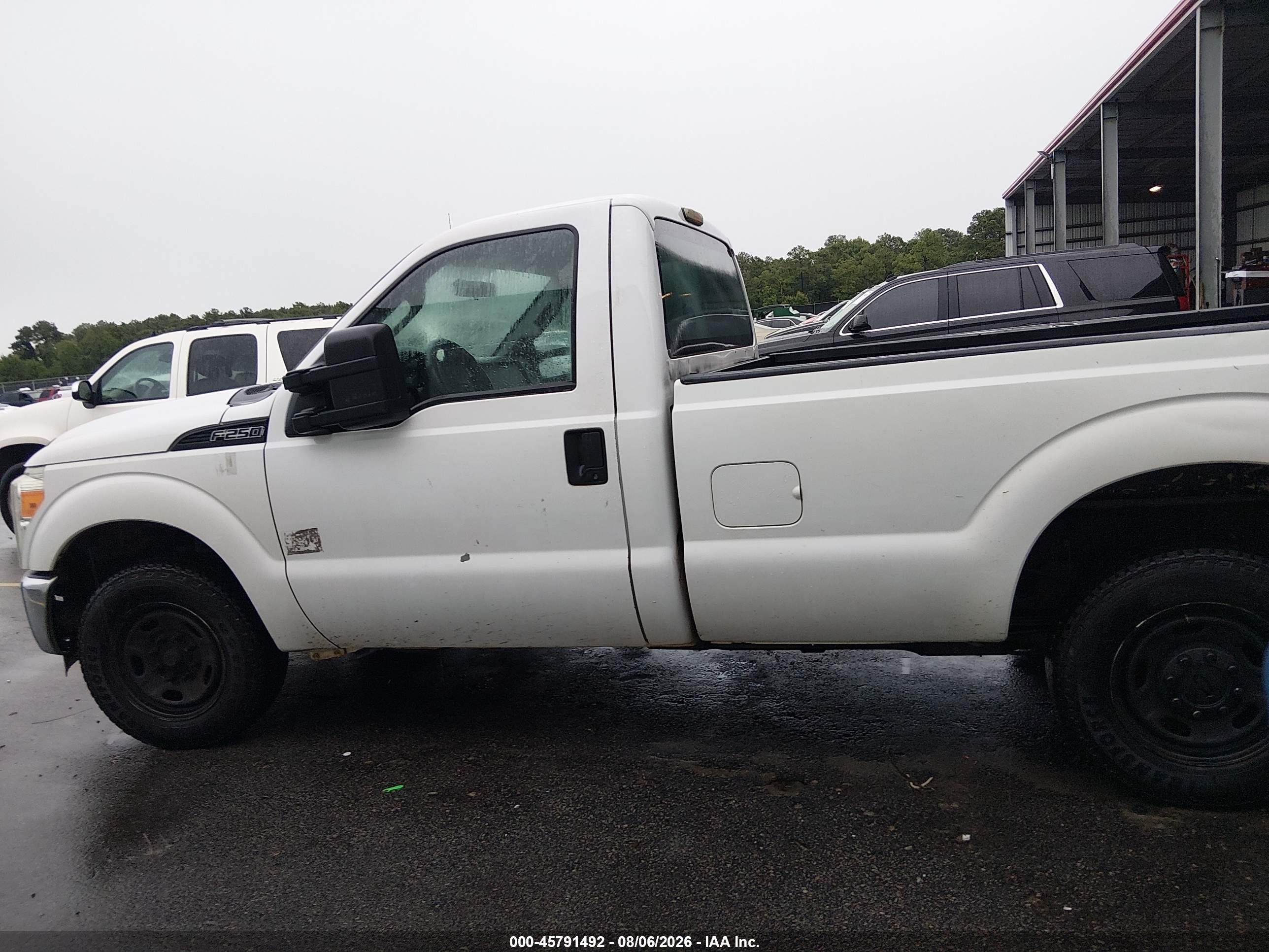 2013 Ford F-250 Xl White vin: 1FTBF2A6XDEB27613