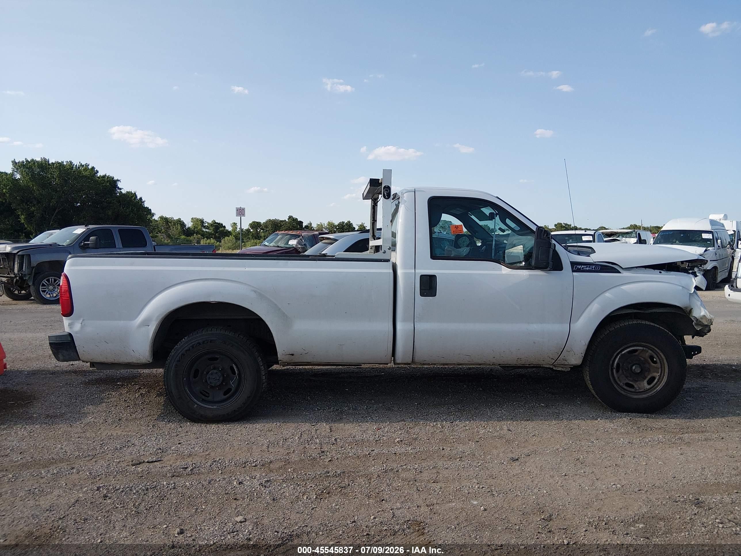 2014 Ford F-250 Xl/xlt White vin: 1FTBF2A6XEEB68969