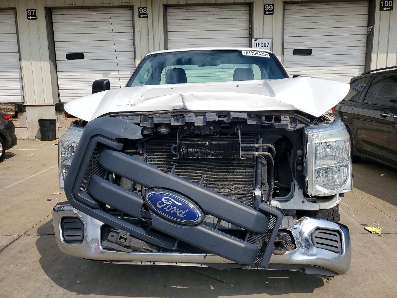 2014 Ford F250 Super Duty White vin: 1FTBF2A6XEEB69863