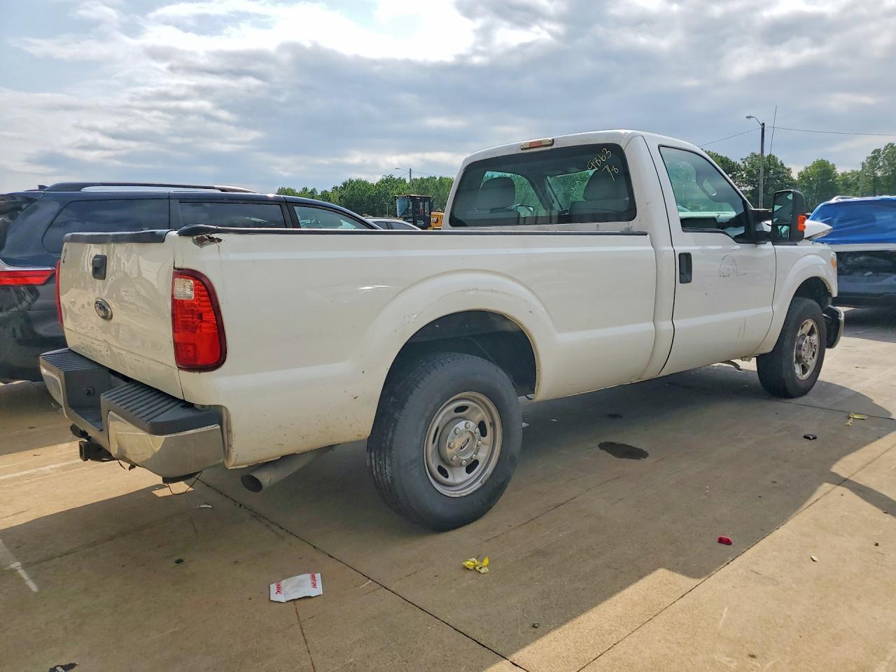 2014 Ford F250 Super Duty White vin: 1FTBF2A6XEEB69863