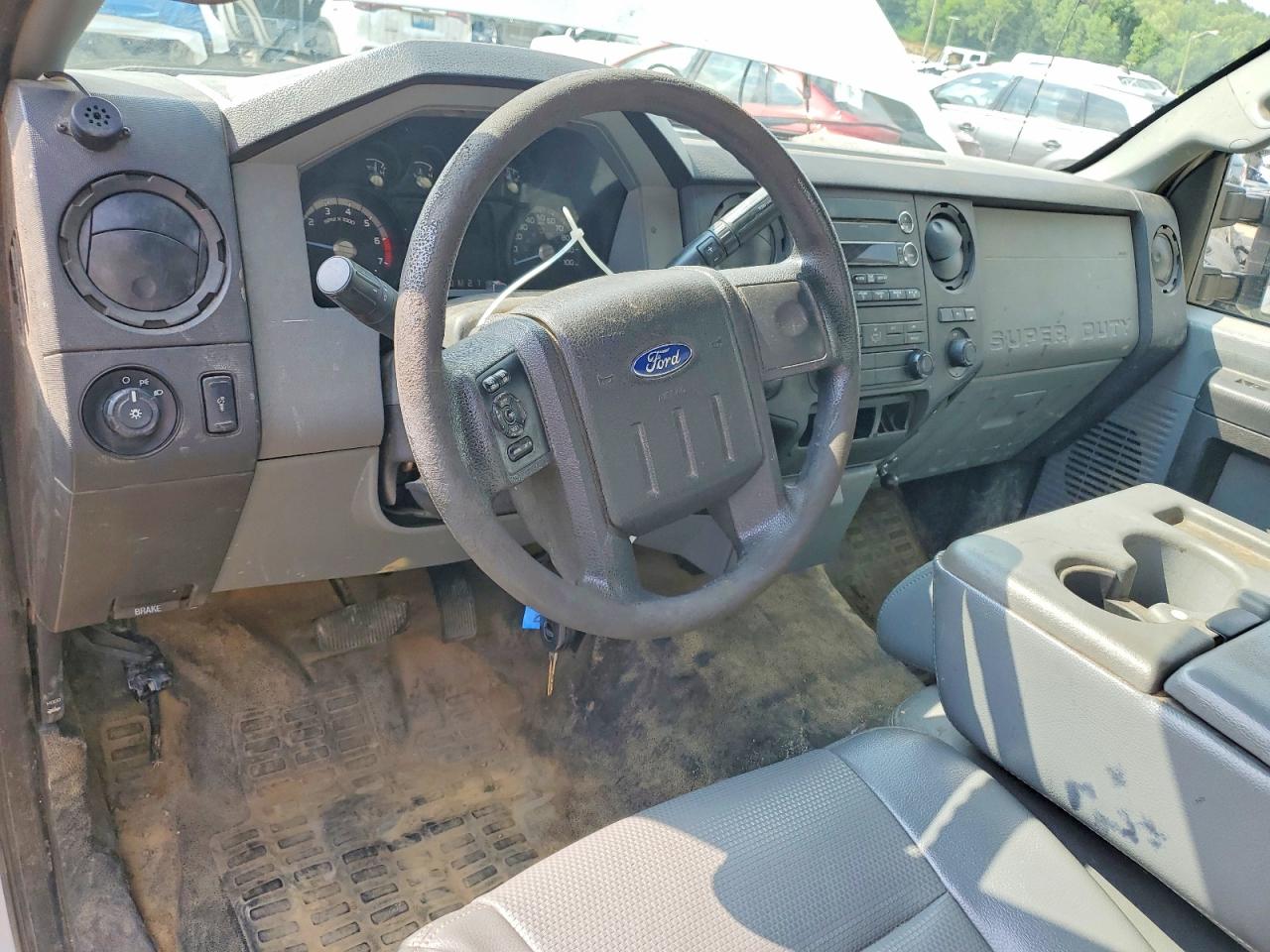 2014 Ford F250 Super Duty White vin: 1FTBF2A6XEEB69863