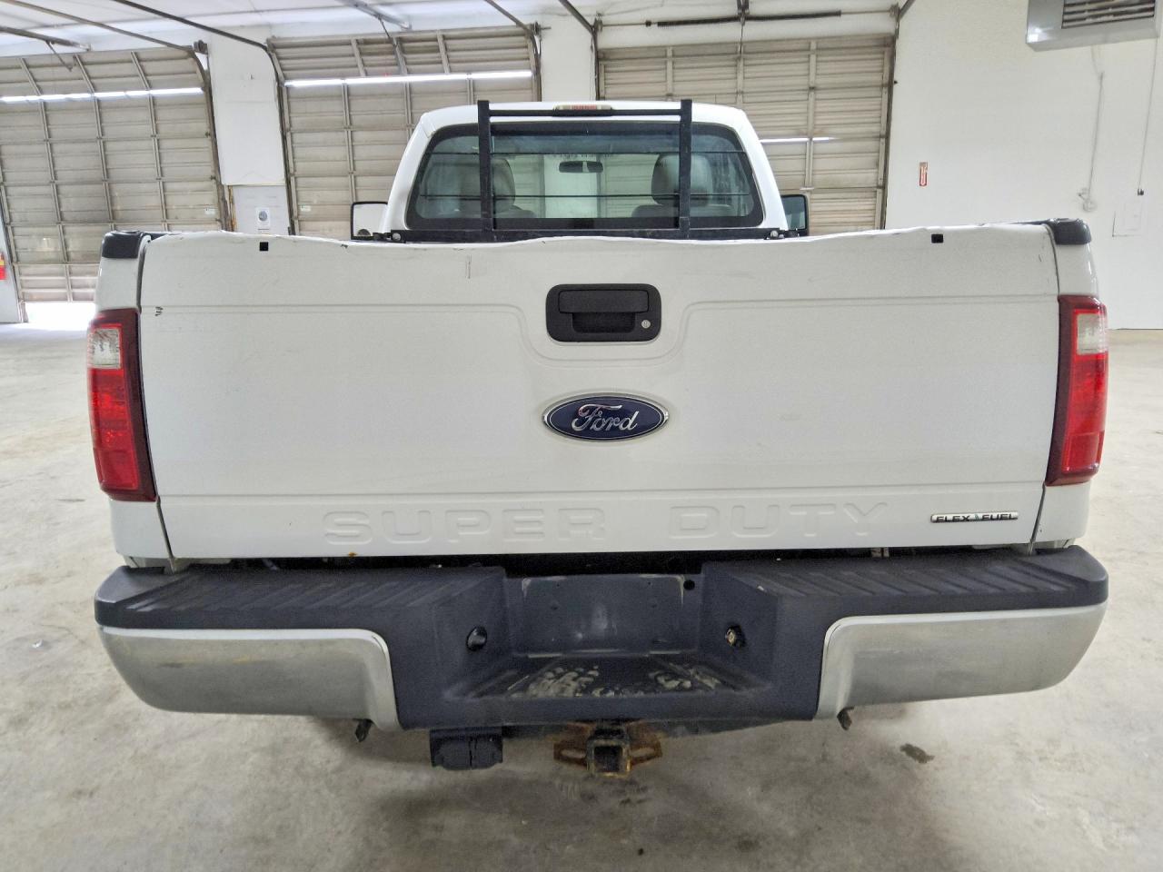 2015 Ford F250 Super Duty White vin: 1FTBF2A6XFEB63790