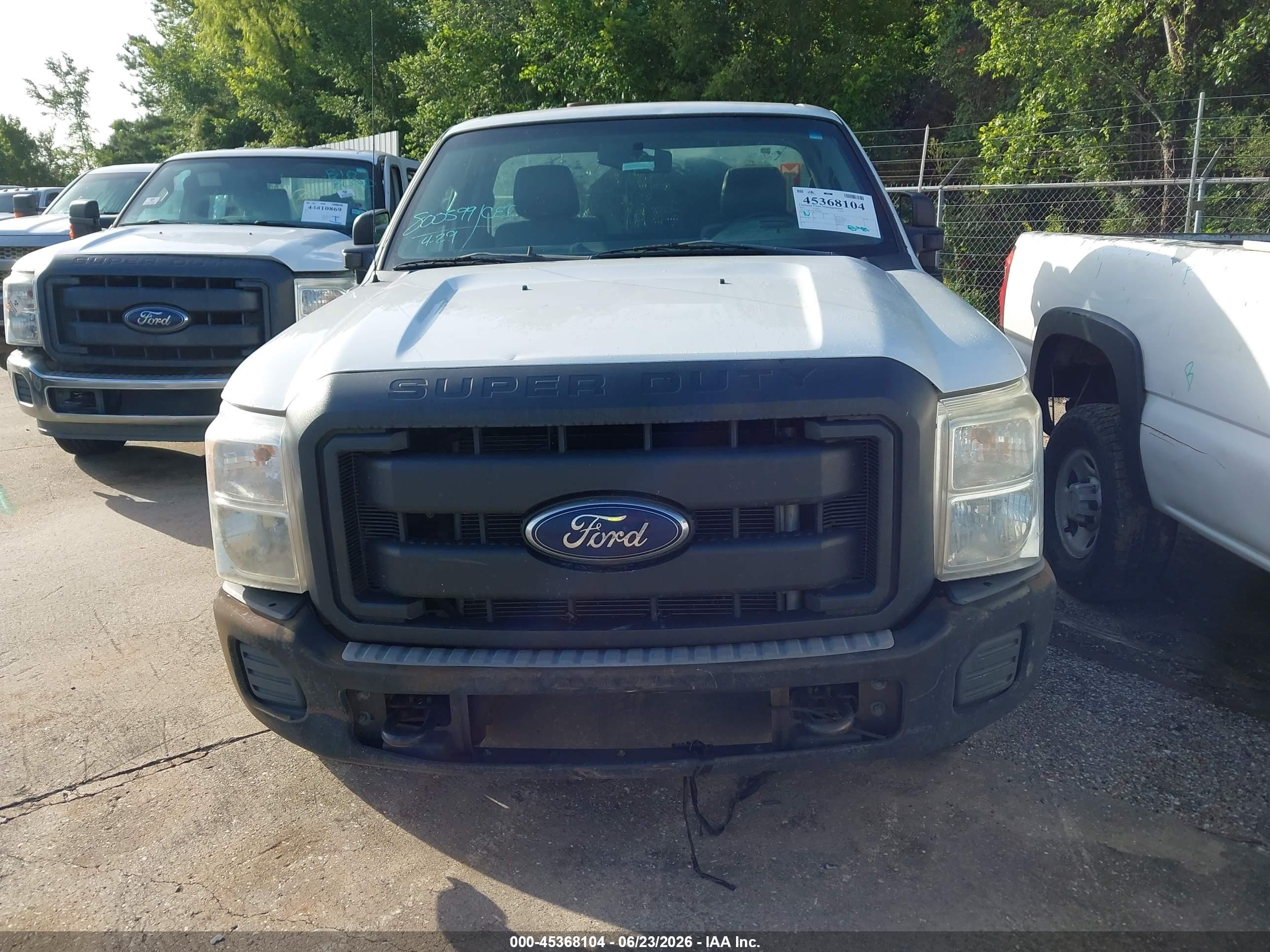 2015 Ford F-250 Xl/xlt White vin: 1FTBF2A6XFED56845