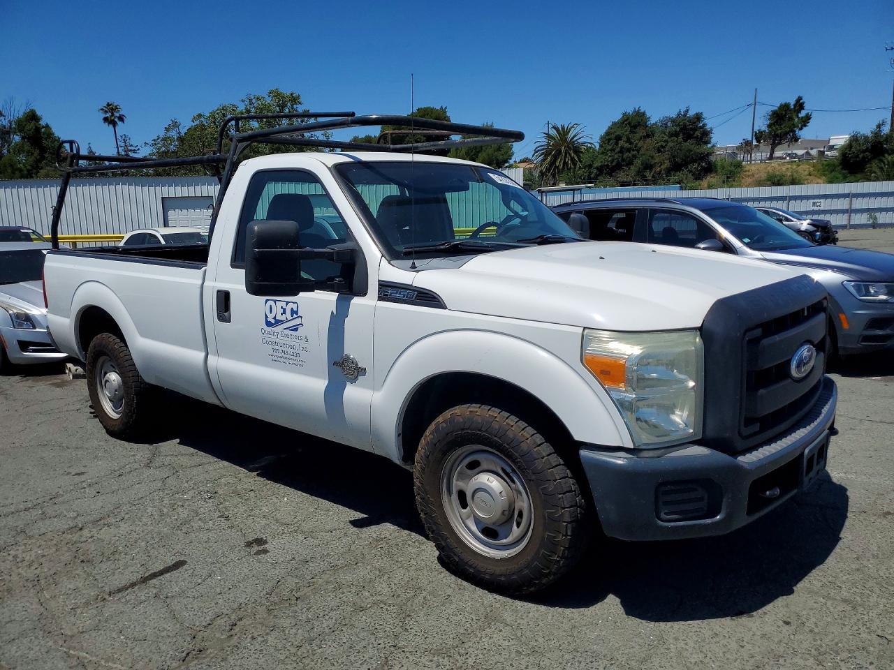 2011 Ford F-250 Super Duty Белый vin: 1FTBF2AT3BEB14494