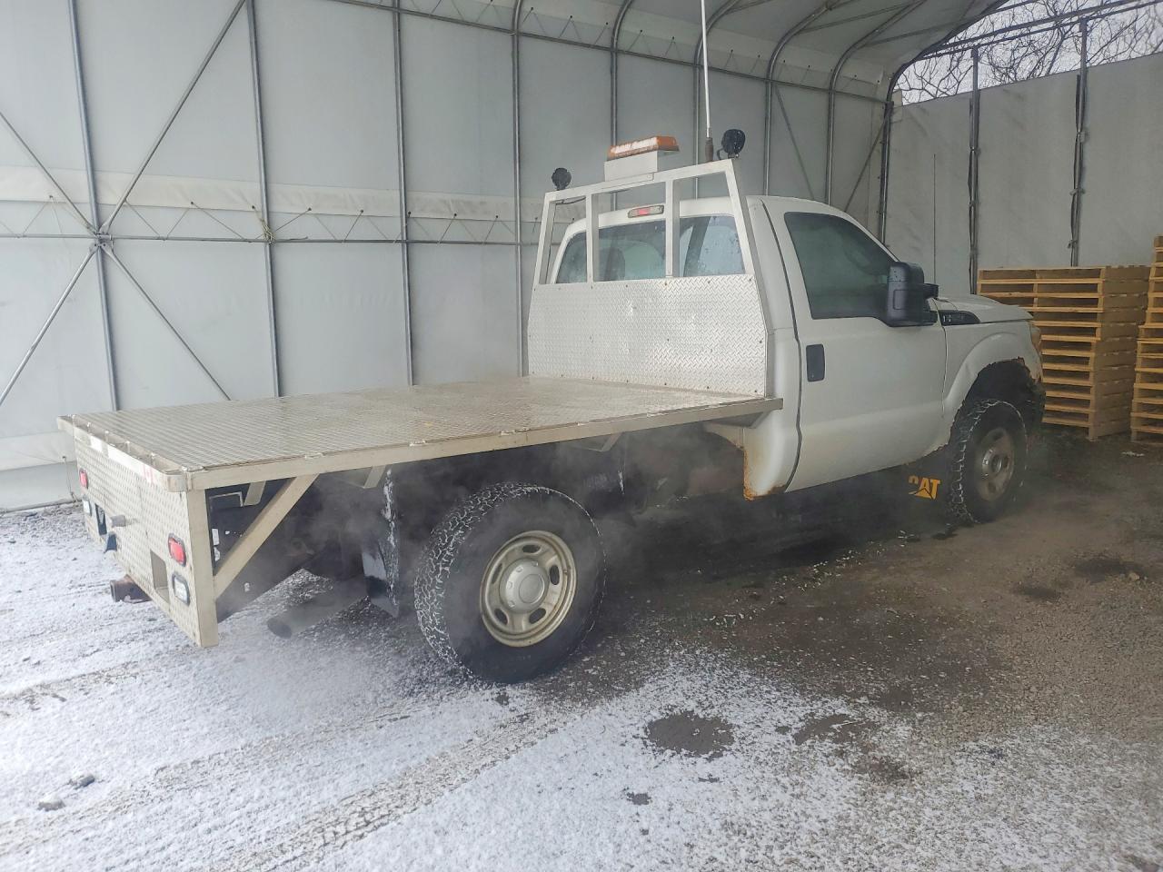 2011 Ford F250 Super Duty White vin: 1FTBF2B60BEC42720