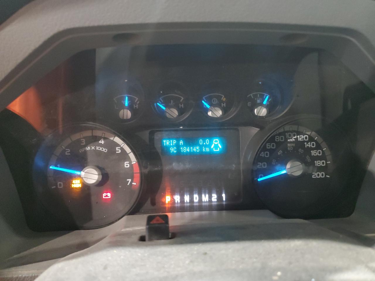 2011 Ford F250 Super Duty White vin: 1FTBF2B60BEC42720 Damage: Warning Light - Electrical, On, Unacceptable
