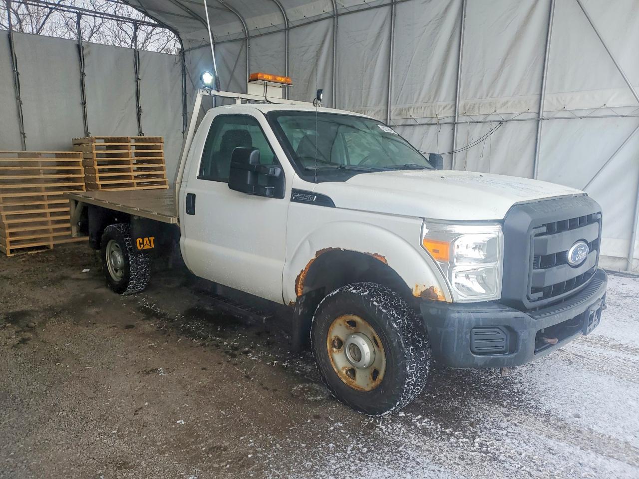 2011 Ford F250 Super Duty White vin: 1FTBF2B60BEC42720