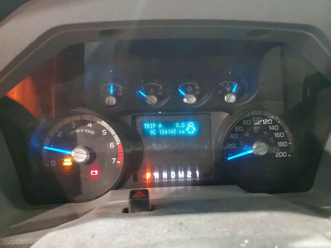 2011 Ford F250 Super Duty White vin: 1FTBF2B60BEC42720