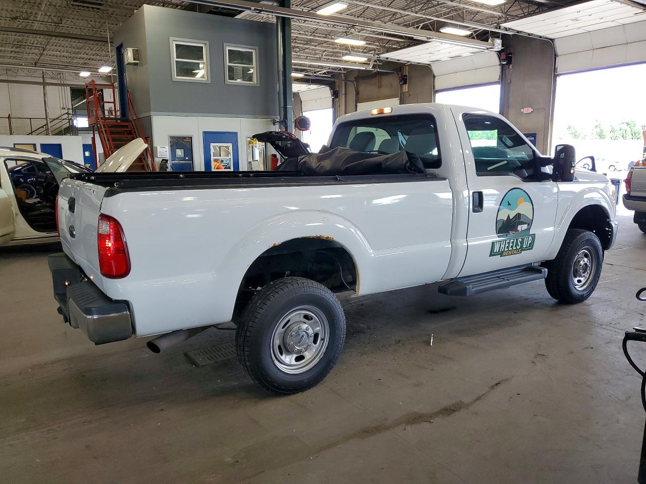 2016 Ford F250 Super Duty White vin: 1FTBF2B60GEA14384