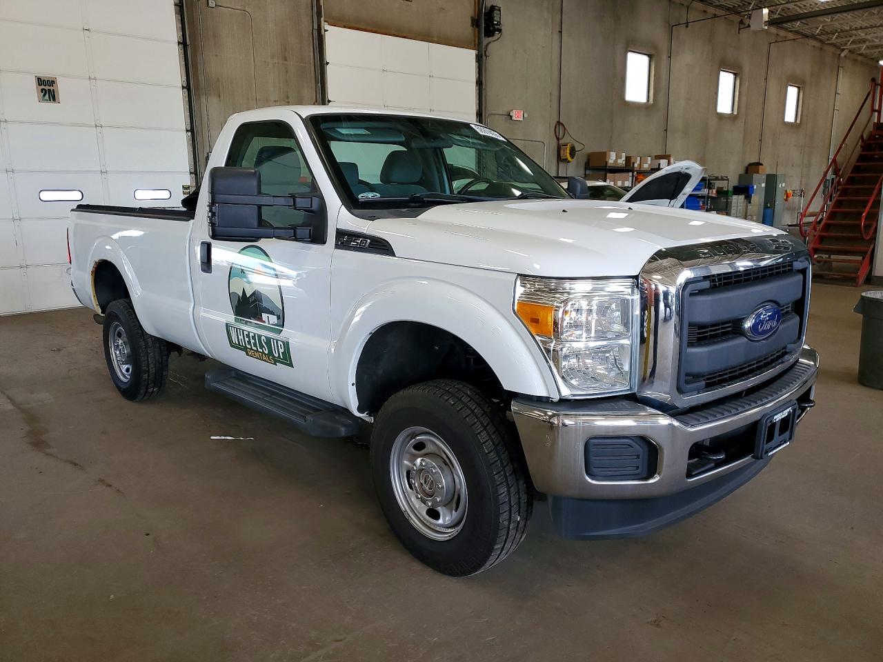 2016 Ford F250 Super Duty White vin: 1FTBF2B60GEA14384