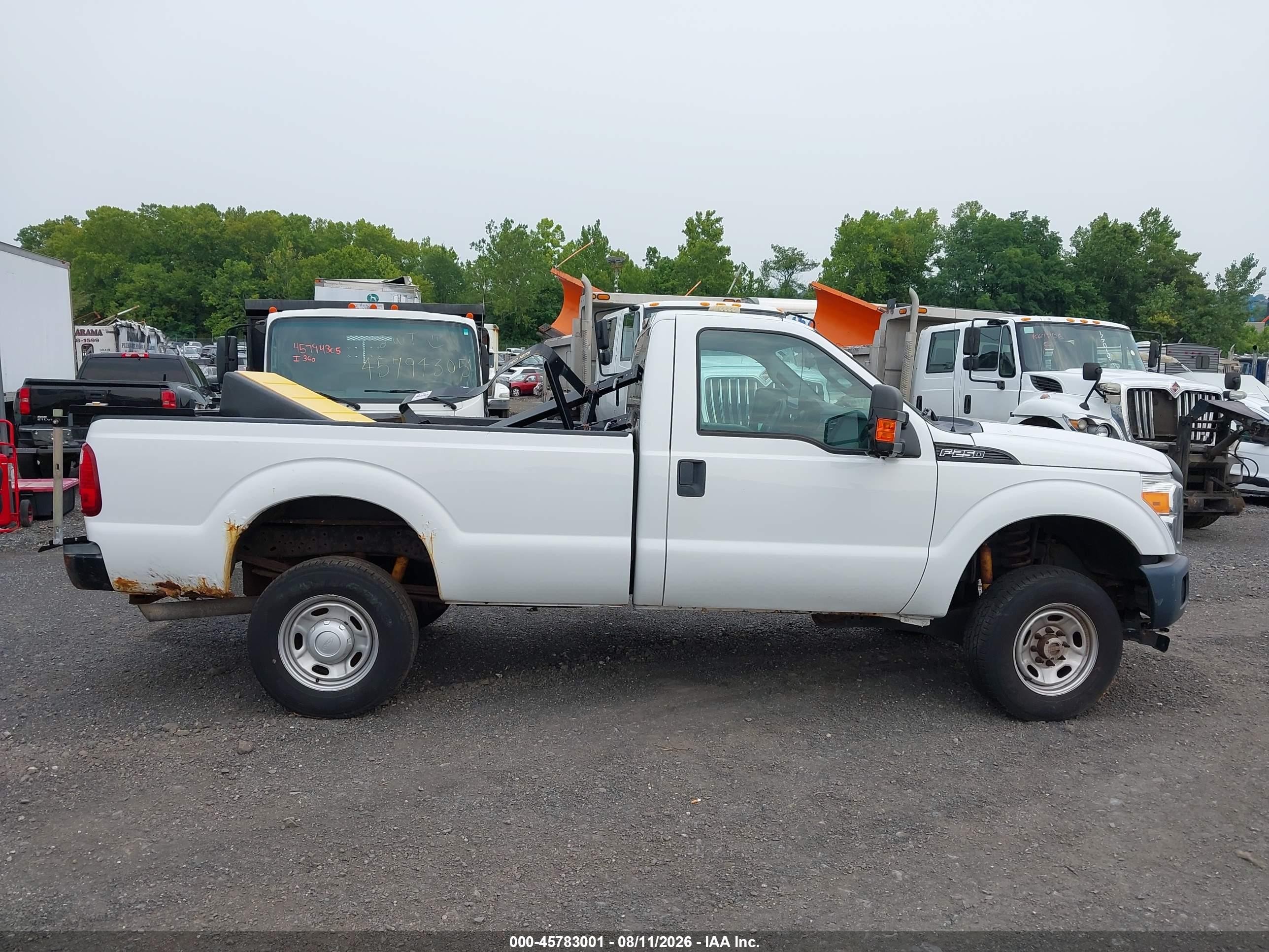 2015 Ford F-250 Xl Белый vin: 1FTBF2B62FEB45170
