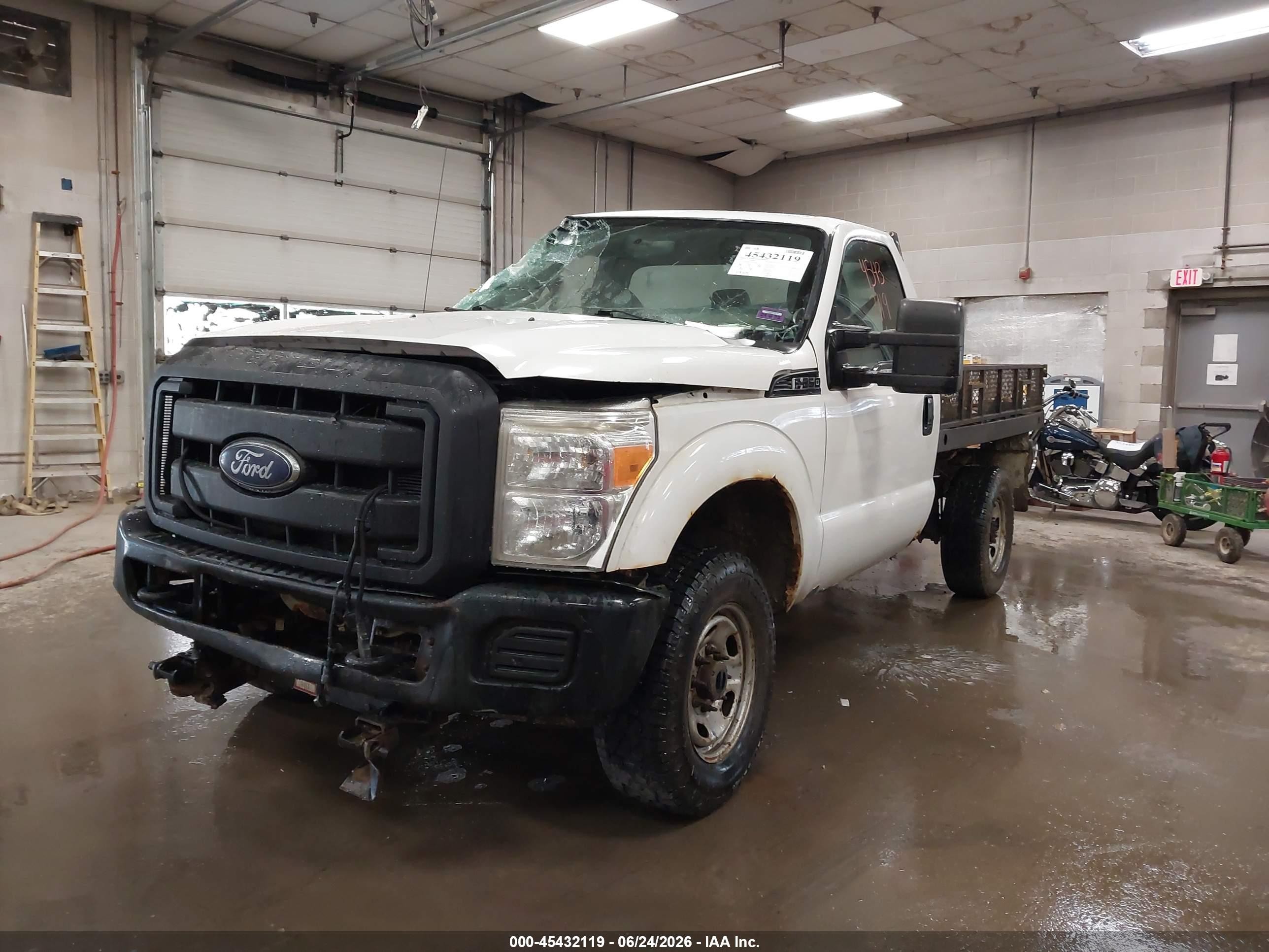 2012 Ford Super Duty F-250 Srw Xl White vin: 1FTBF2B63CEB03599