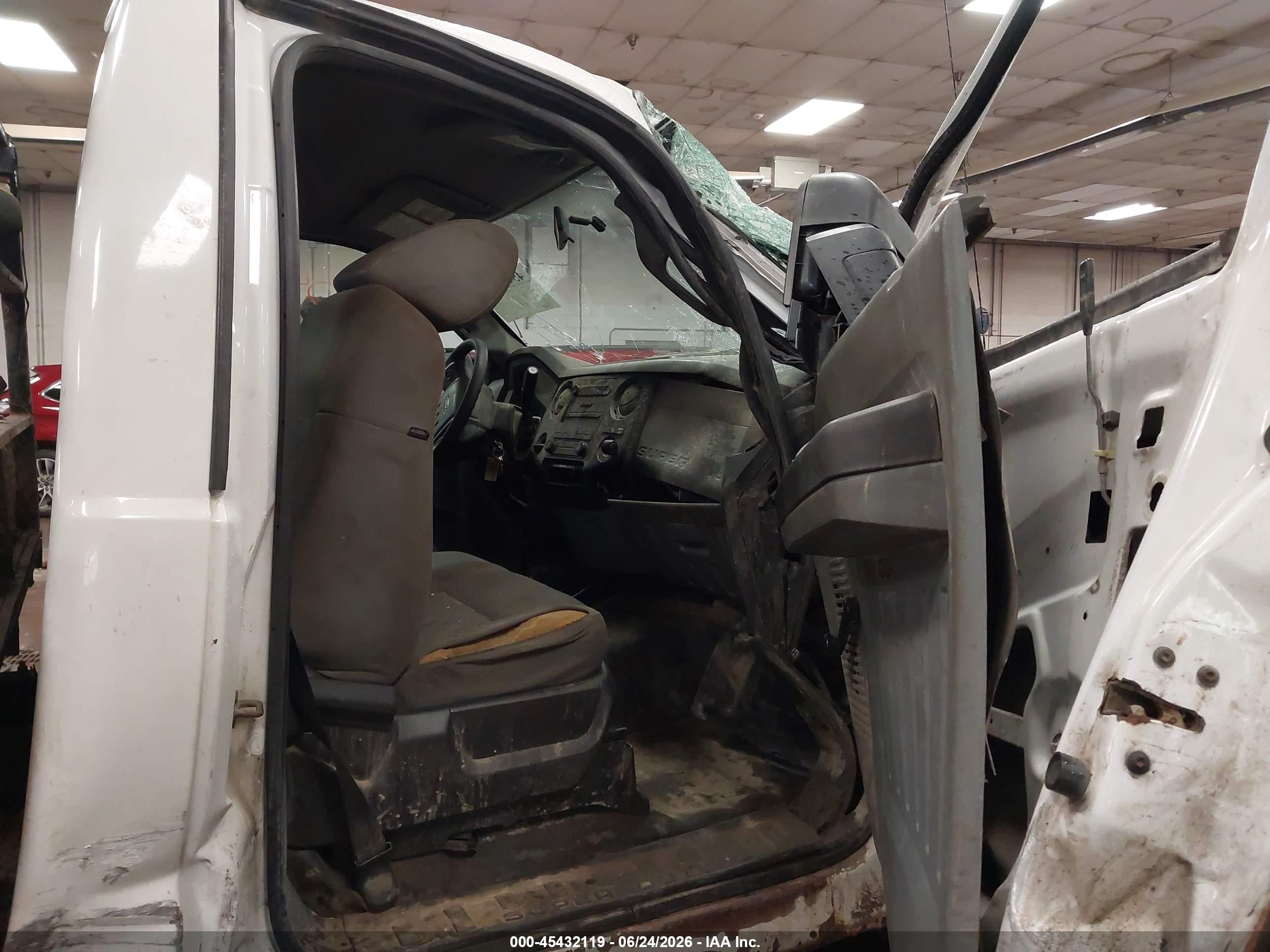 2012 Ford Super Duty F-250 Srw Xl White vin: 1FTBF2B63CEB03599
