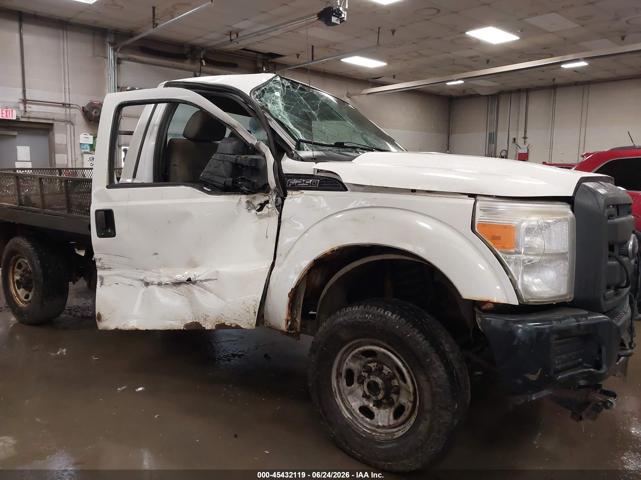 2012 Ford Super Duty F-250 Srw Xl White vin: 1FTBF2B63CEB03599