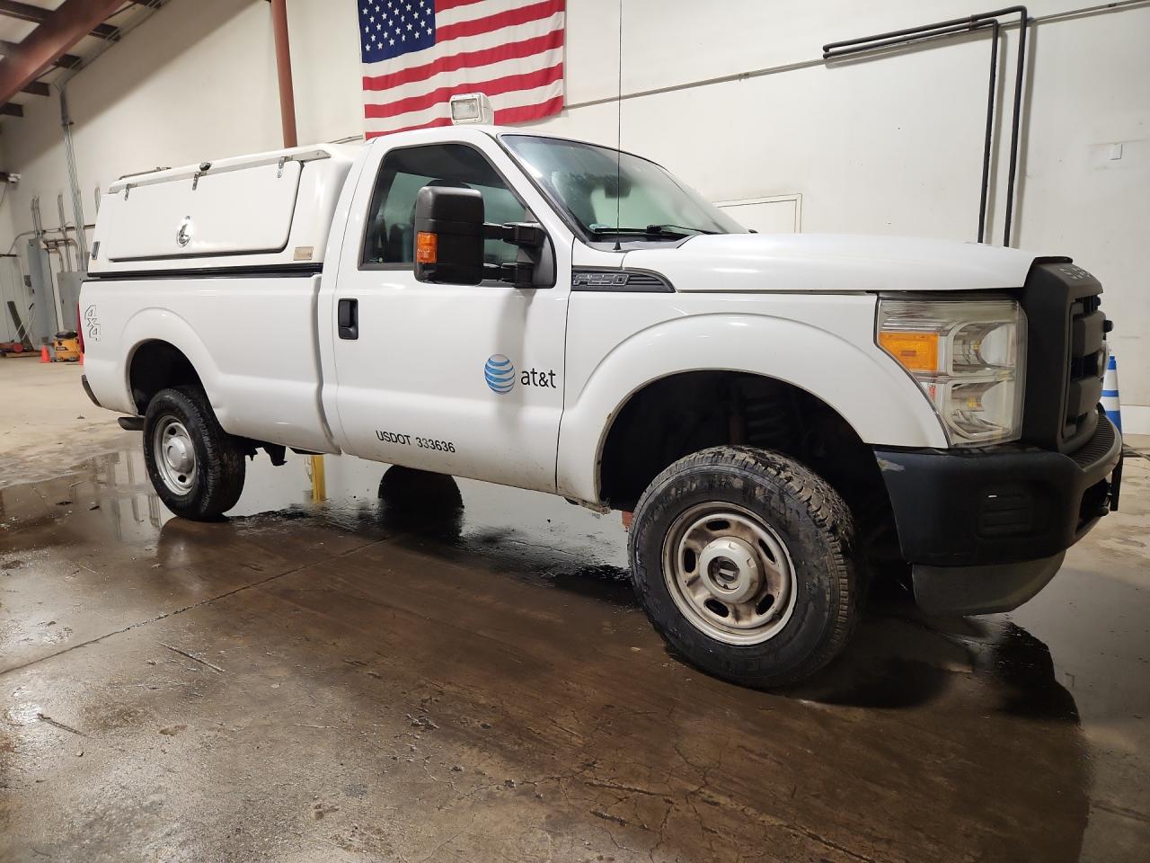 2013 Ford F250 Super Duty White vin: 1FTBF2B65DEB31082 Damage: Right Front Door, Multiple Scratches Heavy, 3