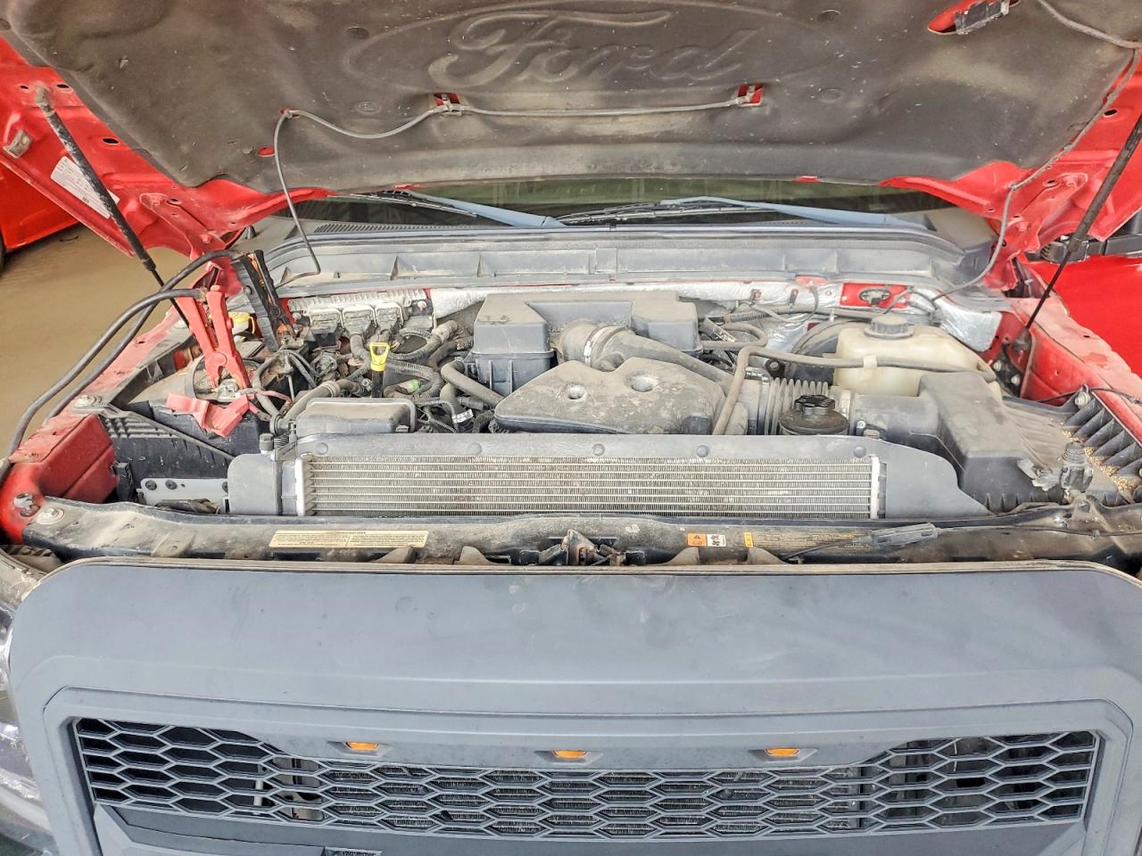 2011 Ford F250 Super Duty Red vin: 1FTBF2B66BEB40029