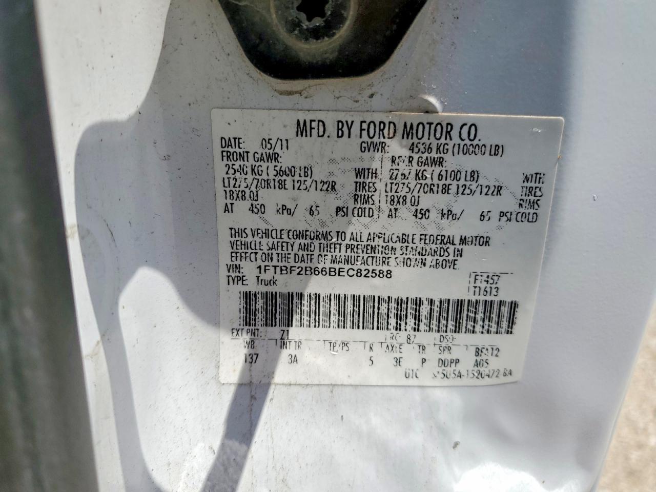 2011 Ford F250 Super Duty White vin: 1FTBF2B66BEC82588
