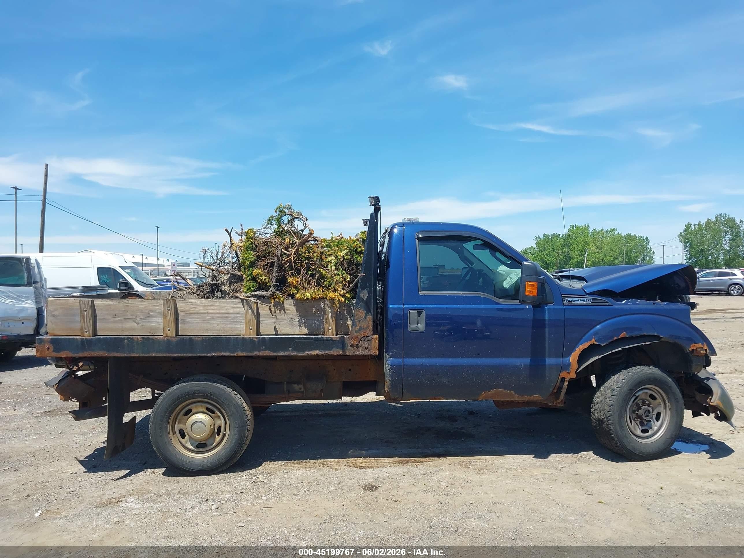 2011 Ford F-250 Xl Blue vin: 1FTBF2B66BED08350