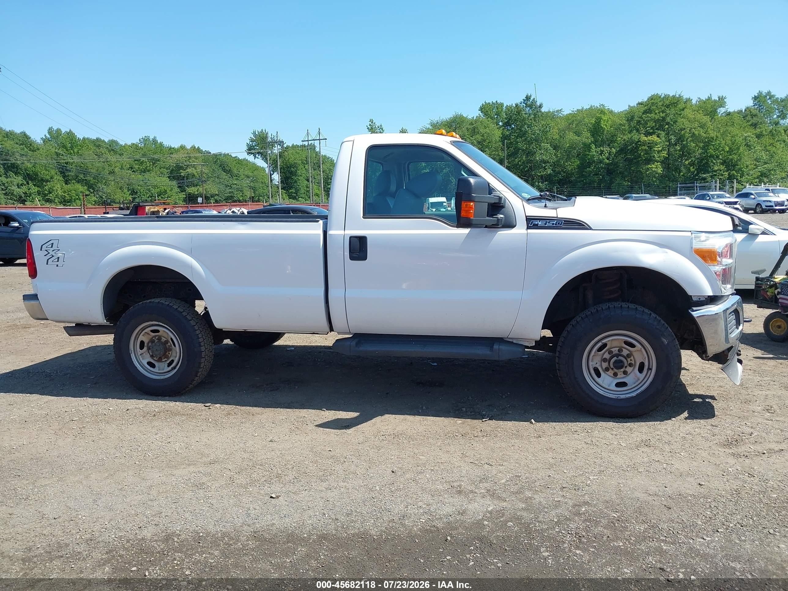 2015 Ford F-250 Xl White vin: 1FTBF2B66FEB99734