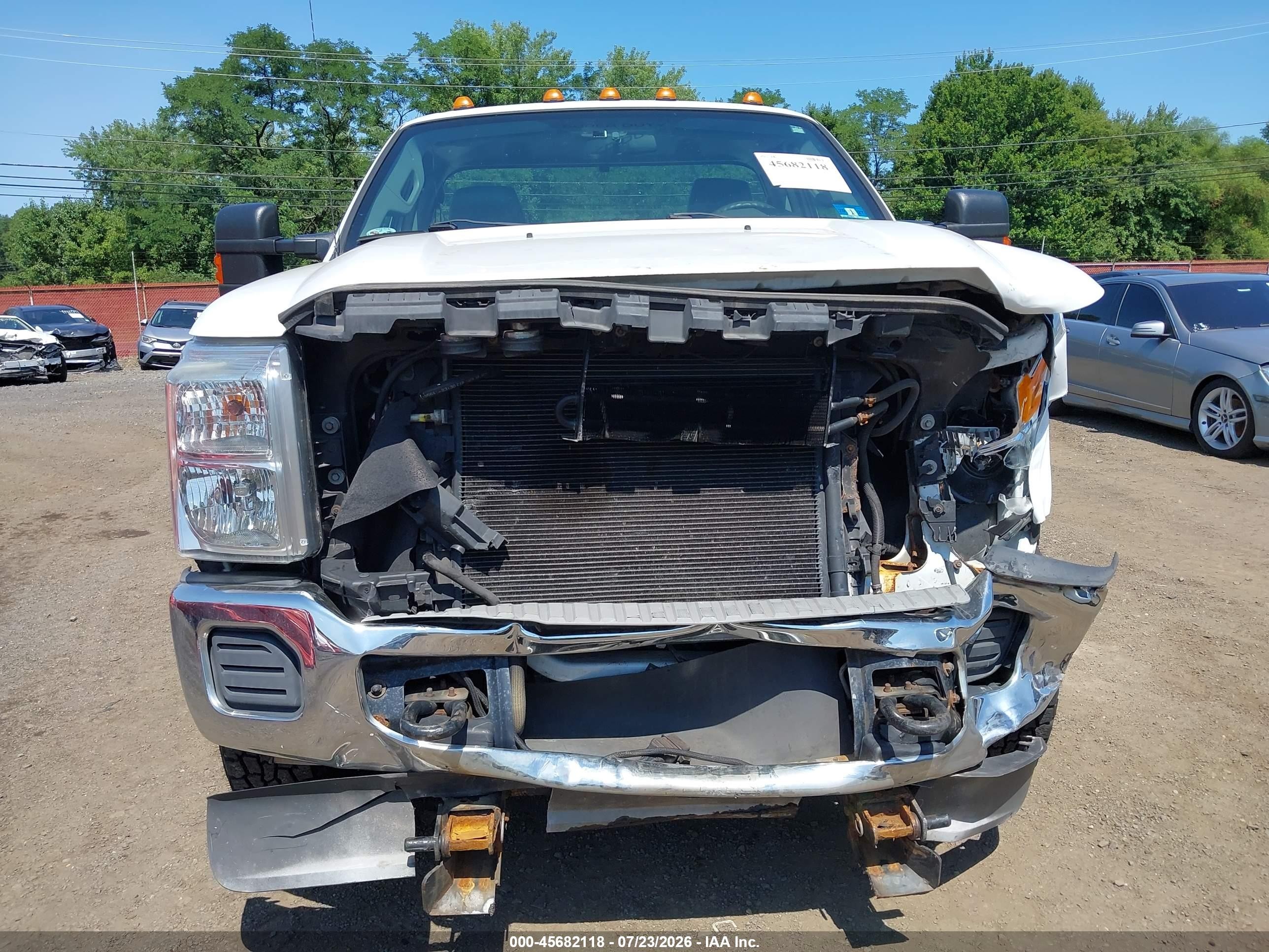 2015 Ford F-250 Xl White vin: 1FTBF2B66FEB99734