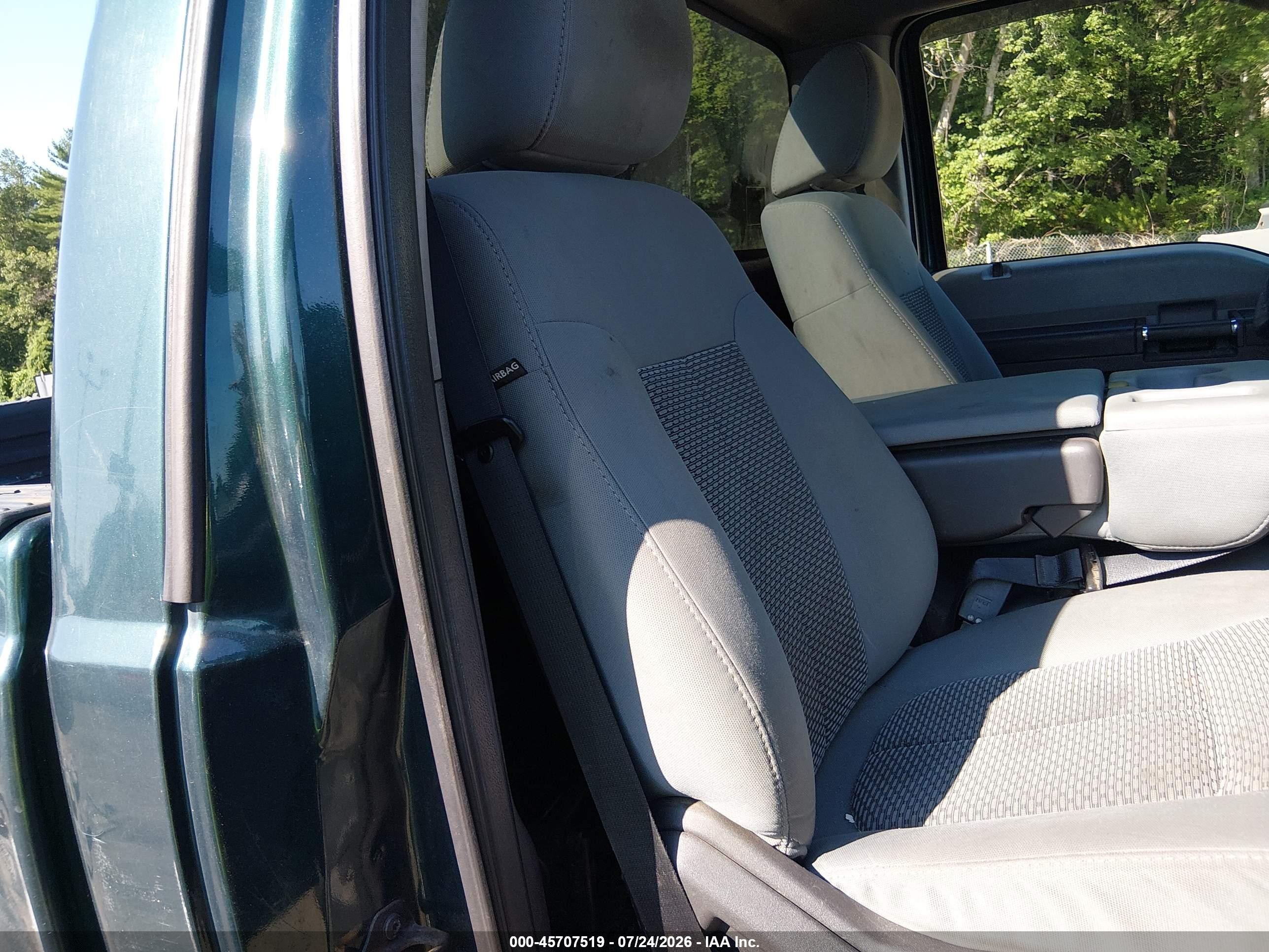 2011 Ford F-250 Xl Green vin: 1FTBF2B67BEA54003