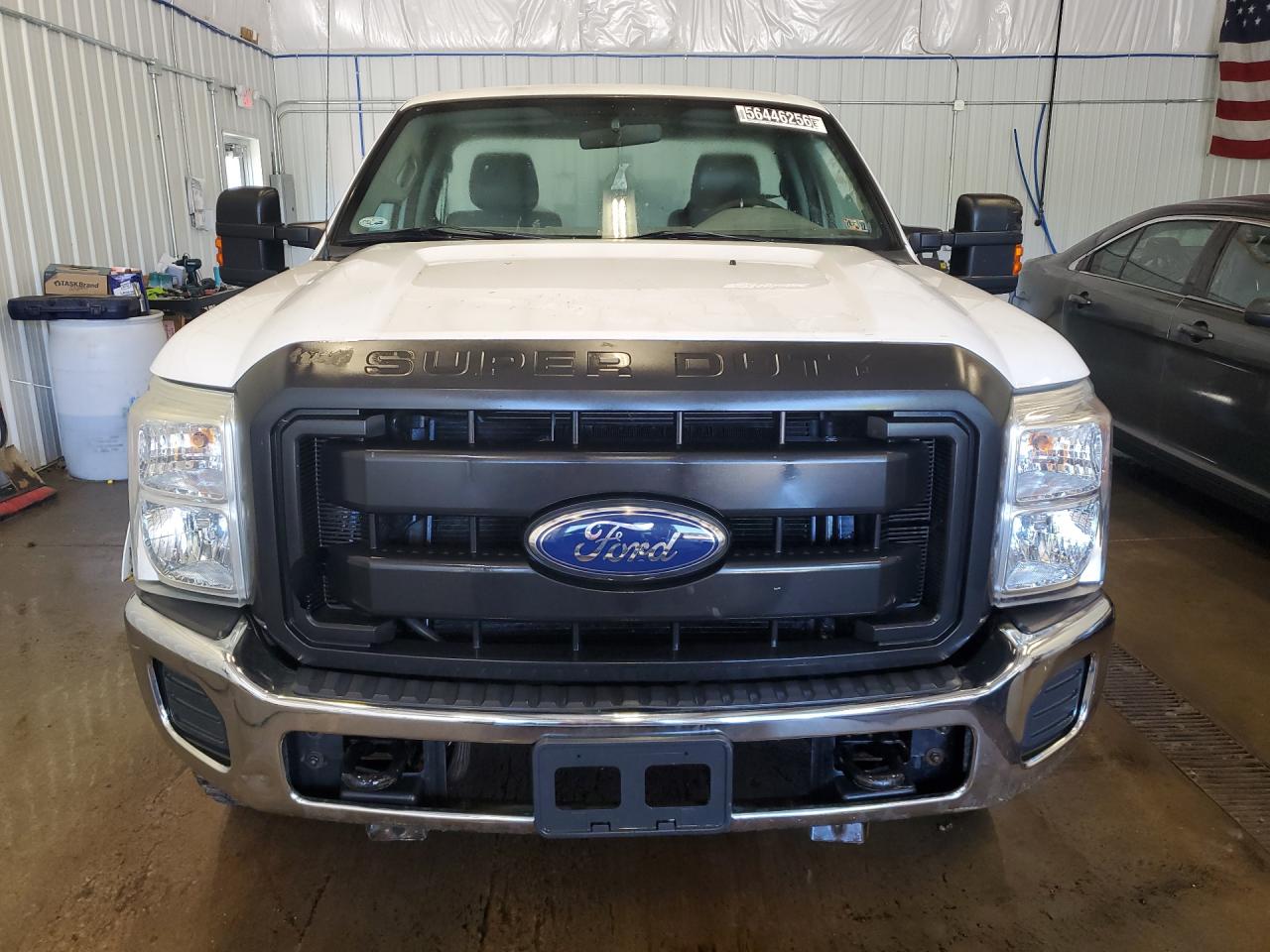 2011 Ford F250 Super Duty White vin: 1FTBF2B67BEC37529 Damage: Front Metal Bumper Chrome, Dent(S) W/No Paint Dmg, 2 To 3 Inches
