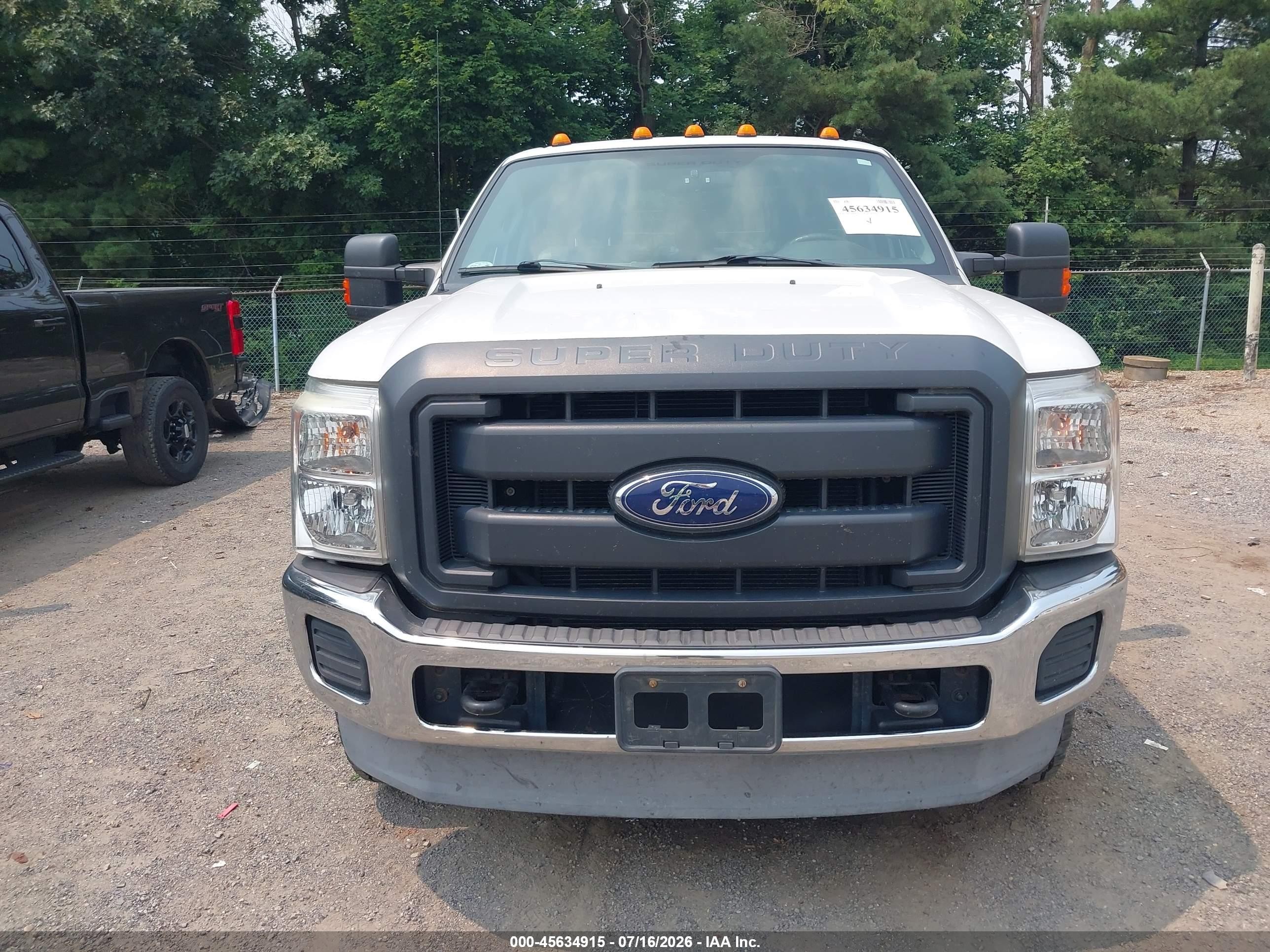 2013 Ford Super Duty F-250 Srw Xl/xlt Белый vin: 1FTBF2B67DEA78031