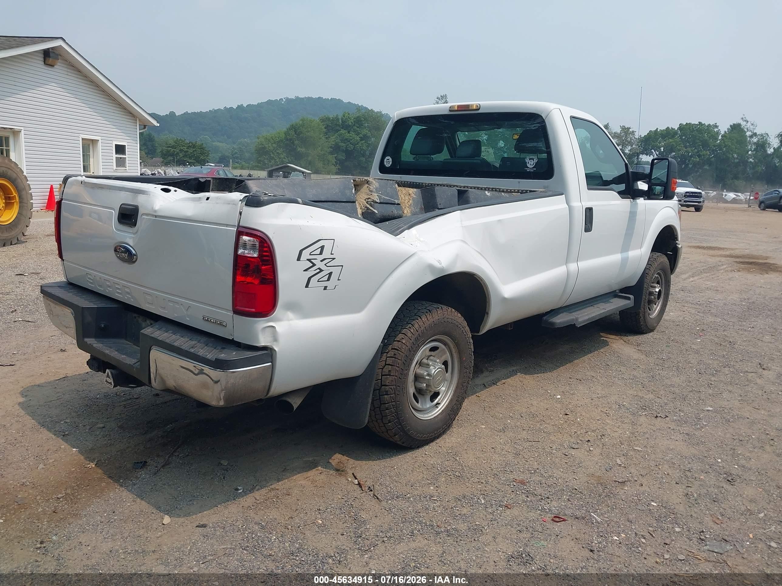 2013 Ford Super Duty F-250 Srw Xl/xlt Белый vin: 1FTBF2B67DEA78031