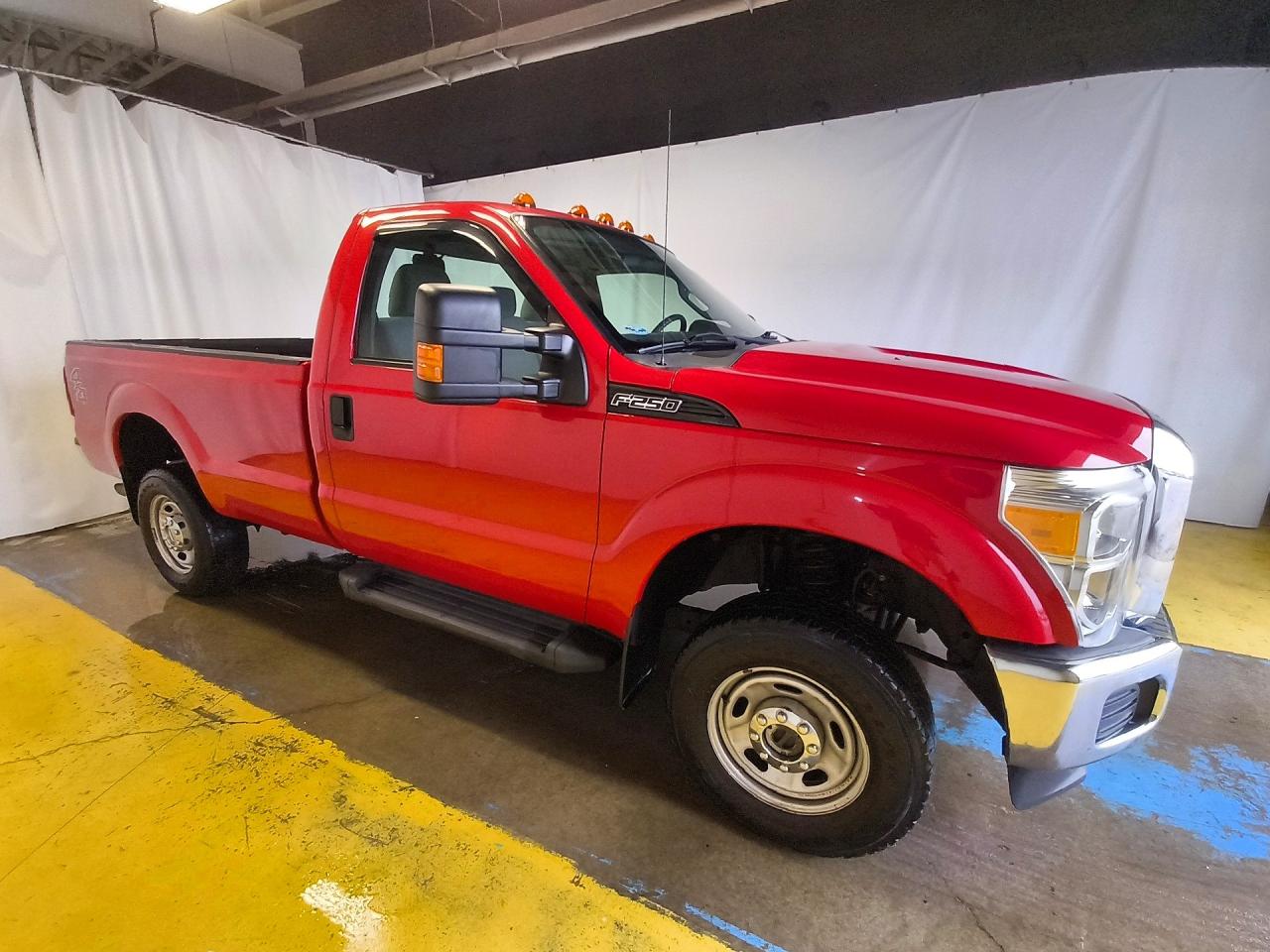 2015 Ford F250 Super Duty Red vin: 1FTBF2B67FEC41862