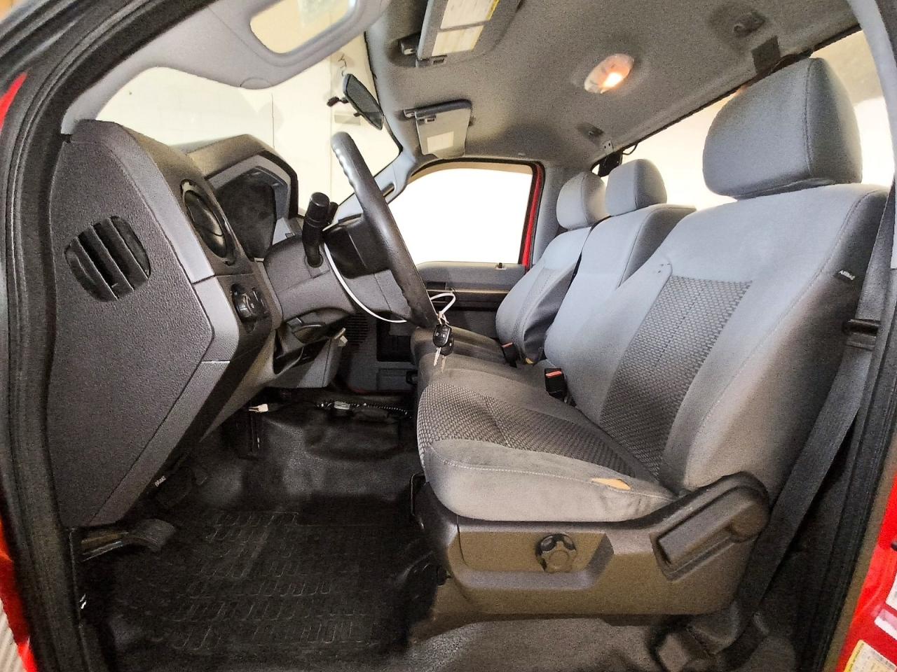 2015 Ford F250 Super Duty Red vin: 1FTBF2B67FEC41862