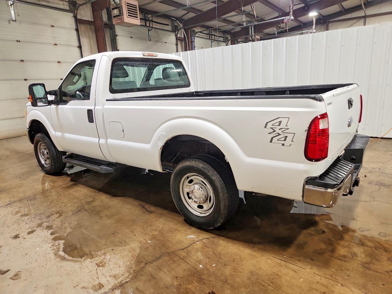 2011 Ford F250 Super Duty White vin: 1FTBF2B68BEA76365