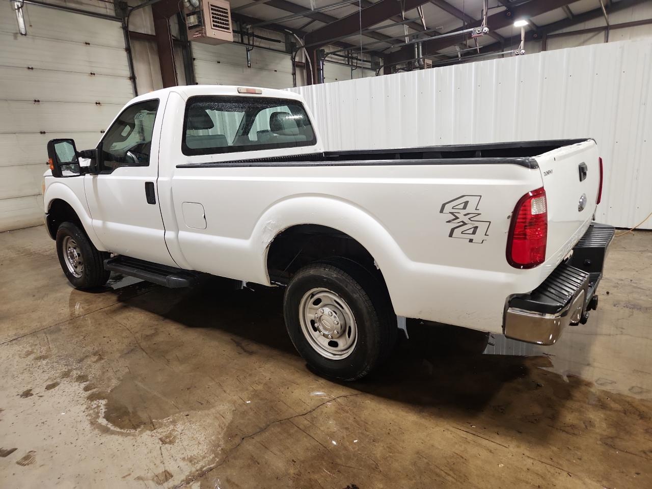 2011 Ford F250 Super Duty White vin: 1FTBF2B68BEA76365 Damage: Left Bed Side, Rust, 5 To 6 Inches