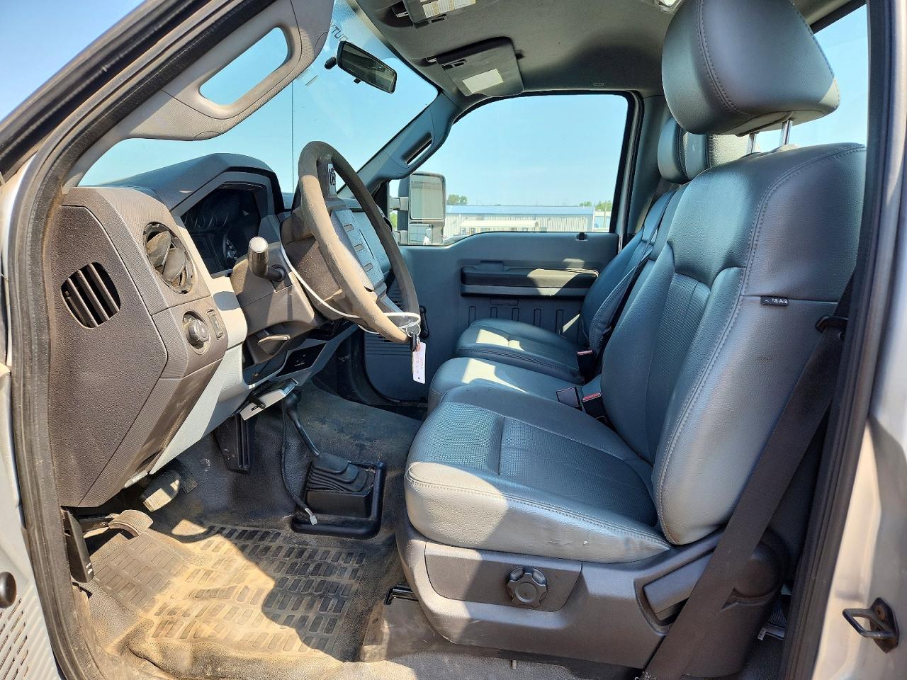 2011 Ford F250 Super Duty Silver vin: 1FTBF2B68BEB17240