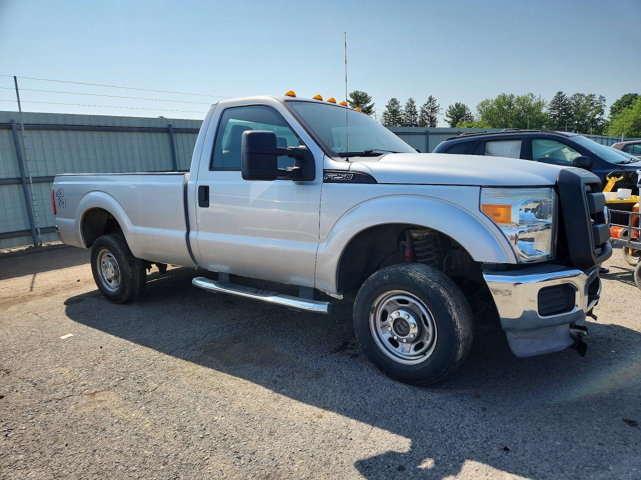 2011 Ford F250 Super Duty Silver vin: 1FTBF2B68BEB17240