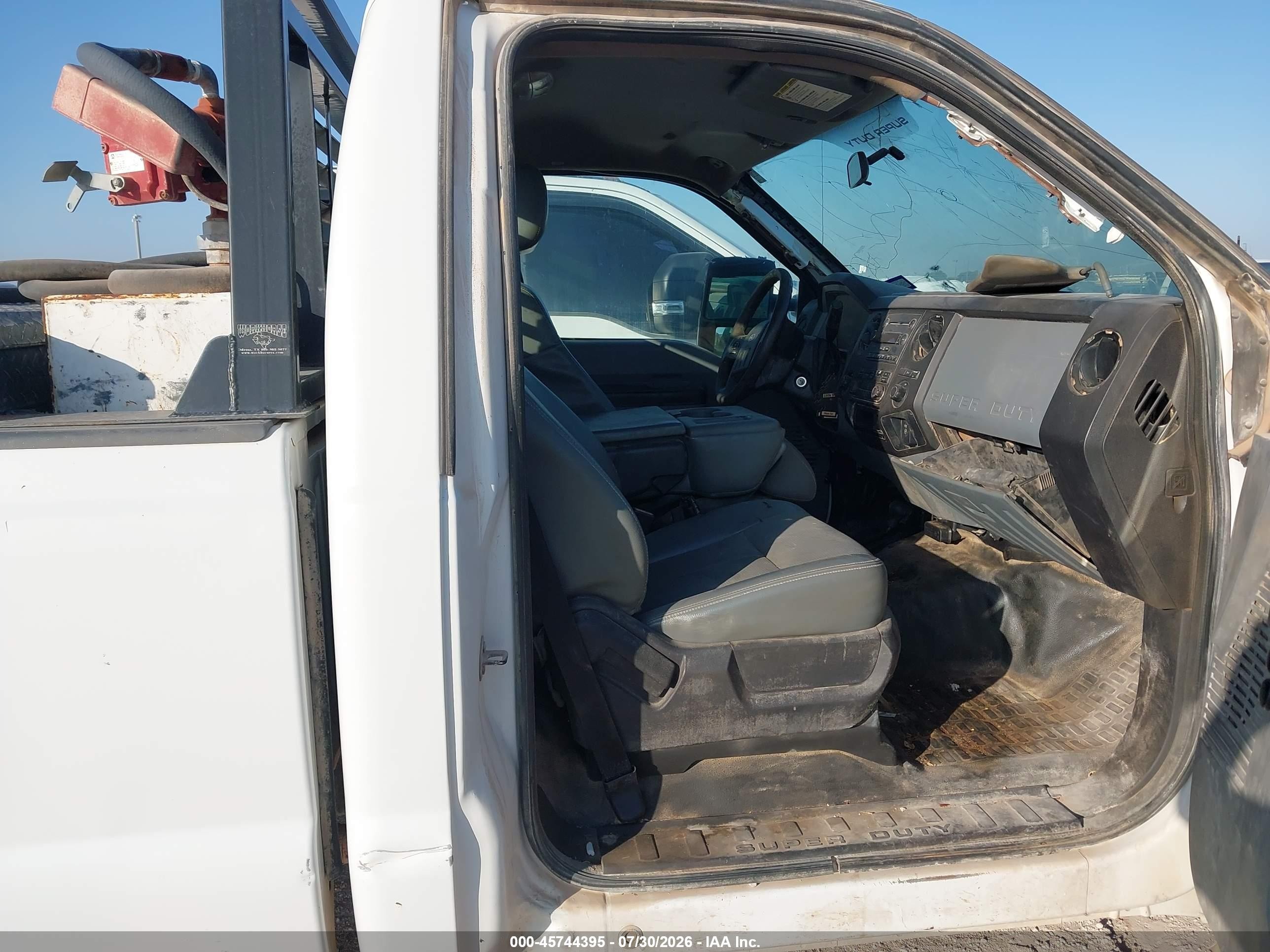 2013 Ford F-250 Xl Белый vin: 1FTBF2B68DEB72841