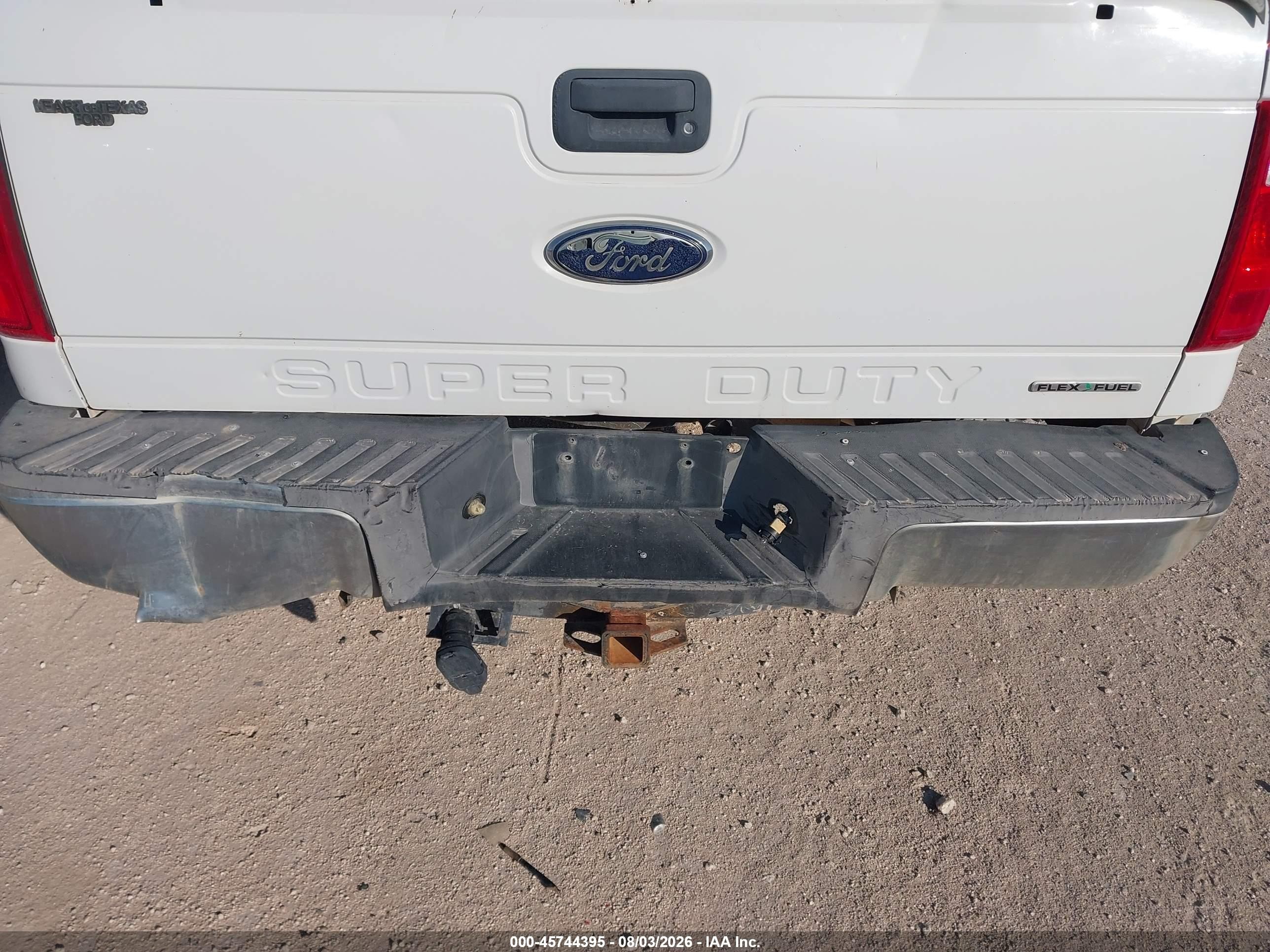 2013 Ford F-250 Xl Белый vin: 1FTBF2B68DEB72841