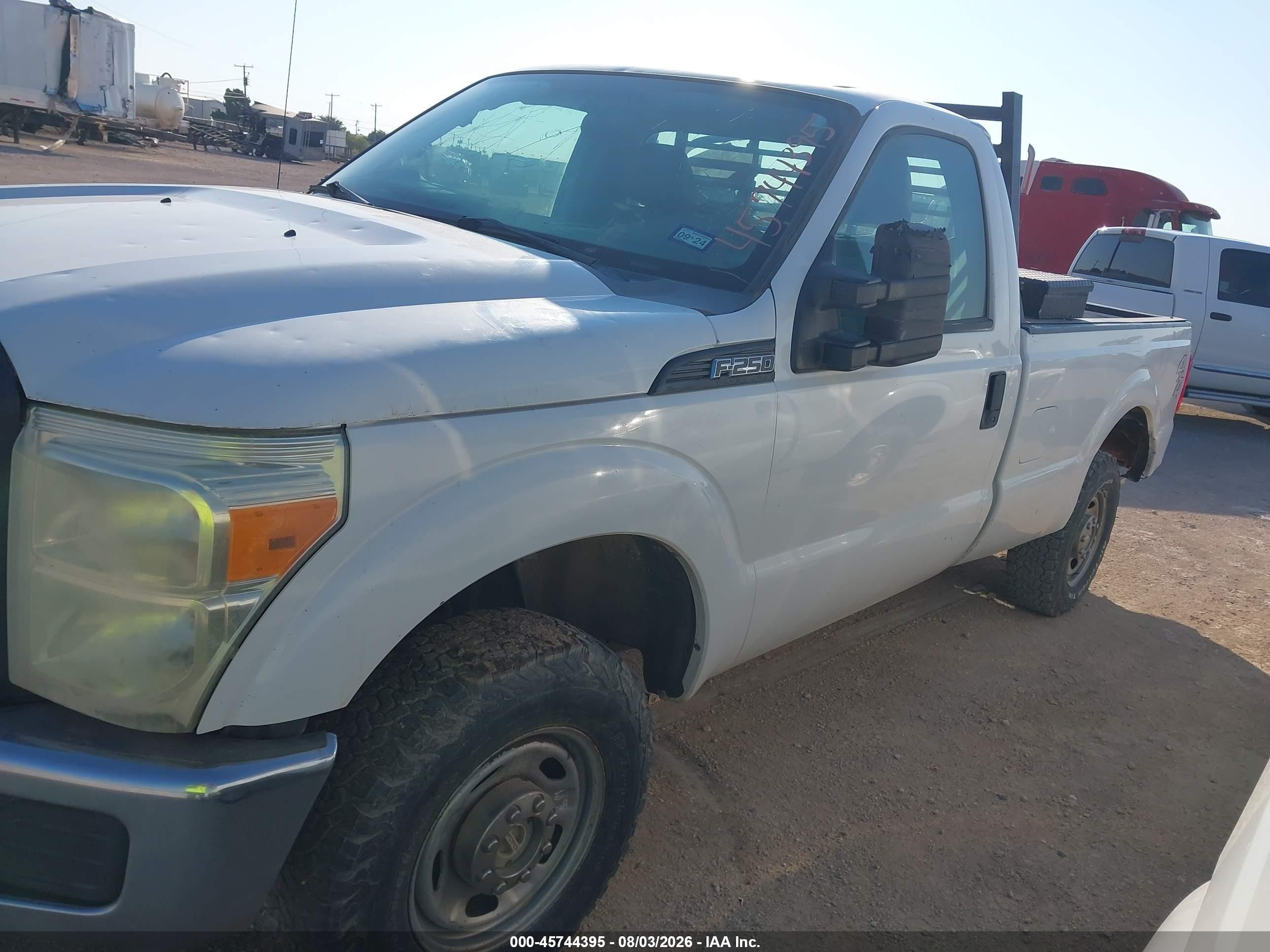 2013 Ford F-250 Xl Белый vin: 1FTBF2B68DEB72841
