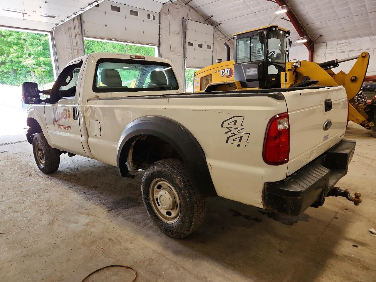 2016 Ford F250 Super Duty Белый vin: 1FTBF2B68GEC27888