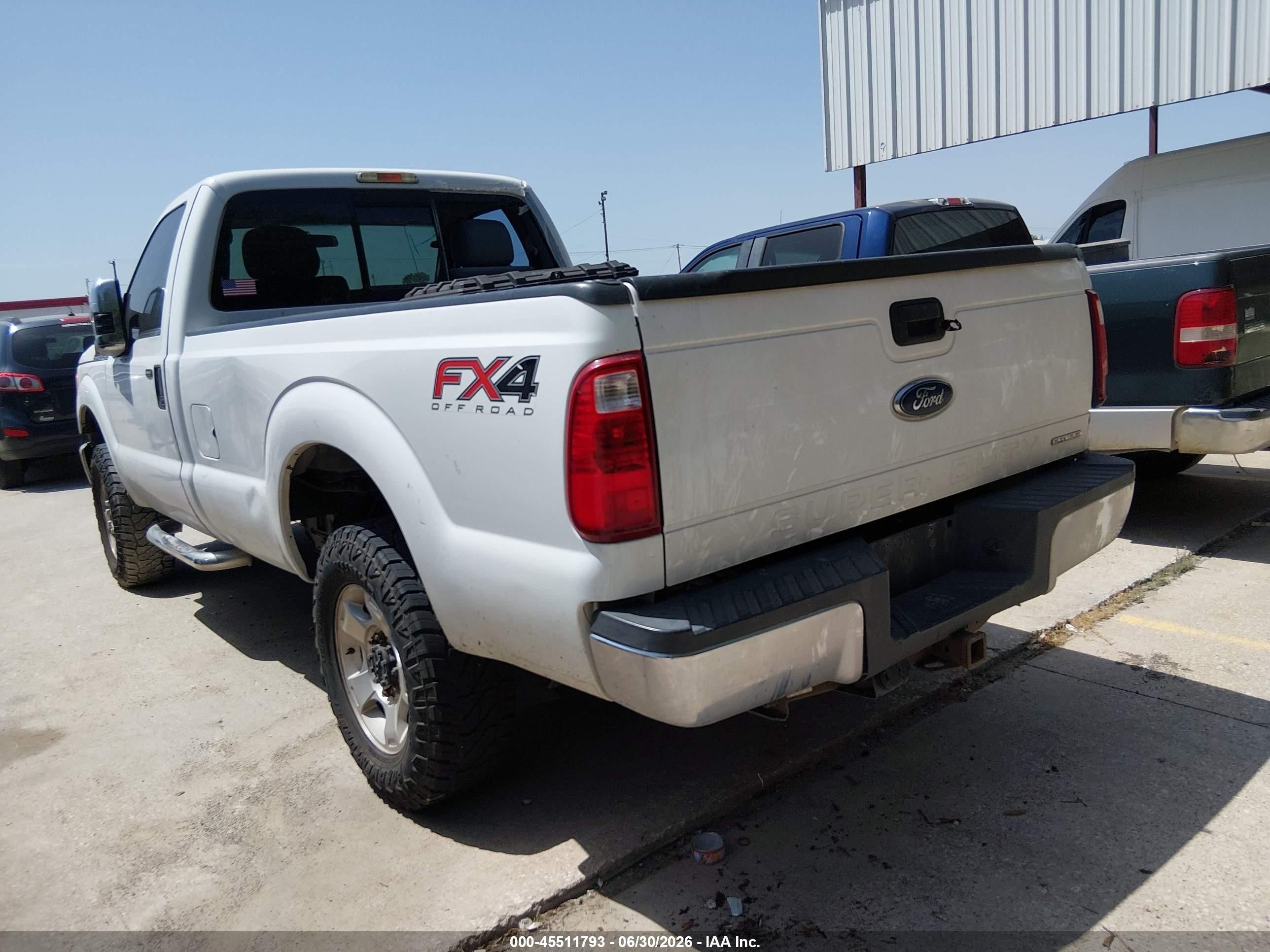 2015 Ford F-250 Xl/xlt White vin: 1FTBF2B69FEC62387